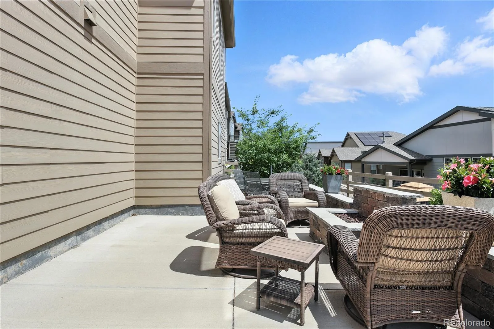 9538 Bear River Street Littleton CO 80125 | MLS #REC7528062 08292026005931 1600 45