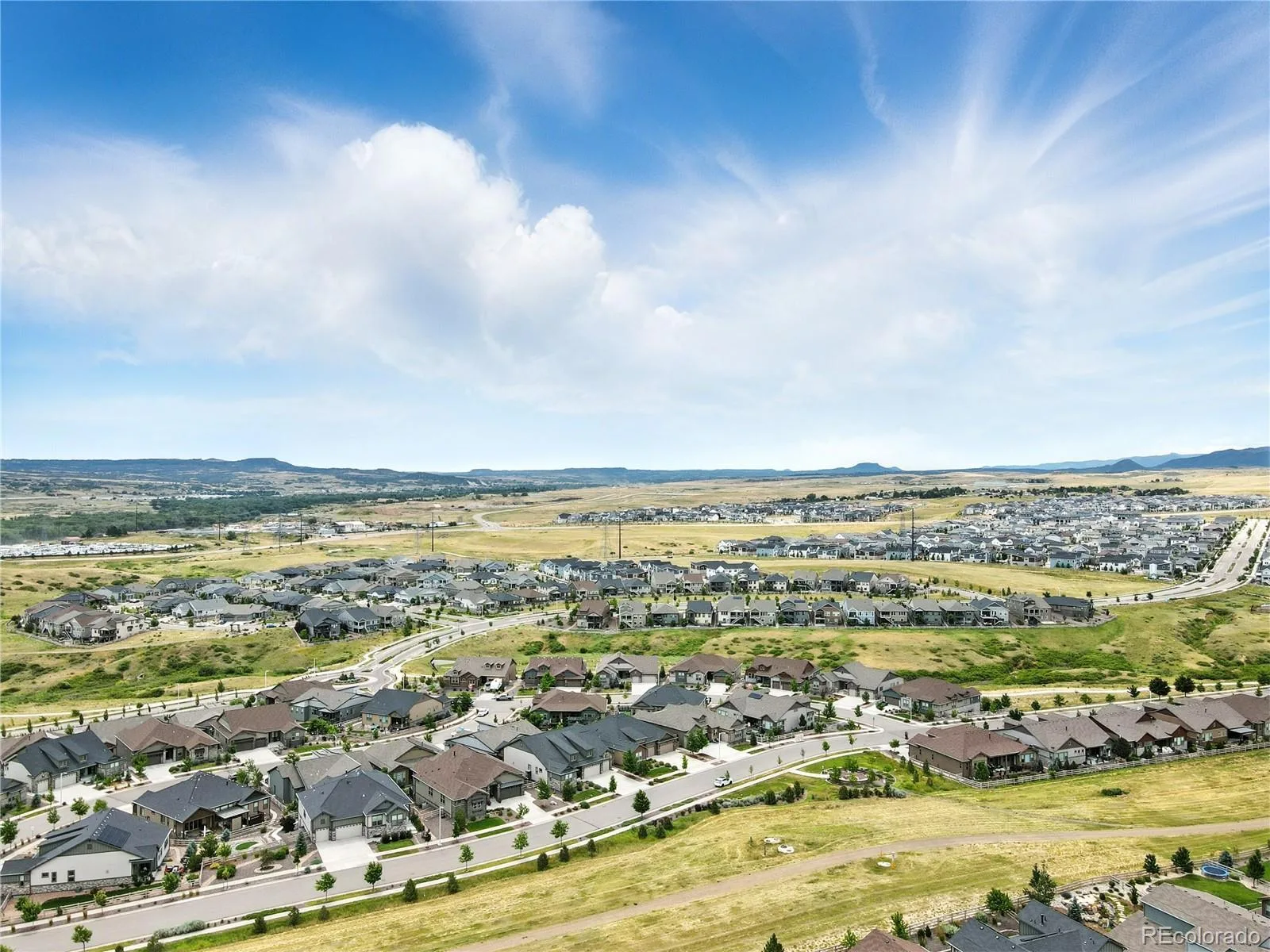 9538 Bear River Street Littleton CO 80125 | MLS #REC7528062 08292026005931 1600 48