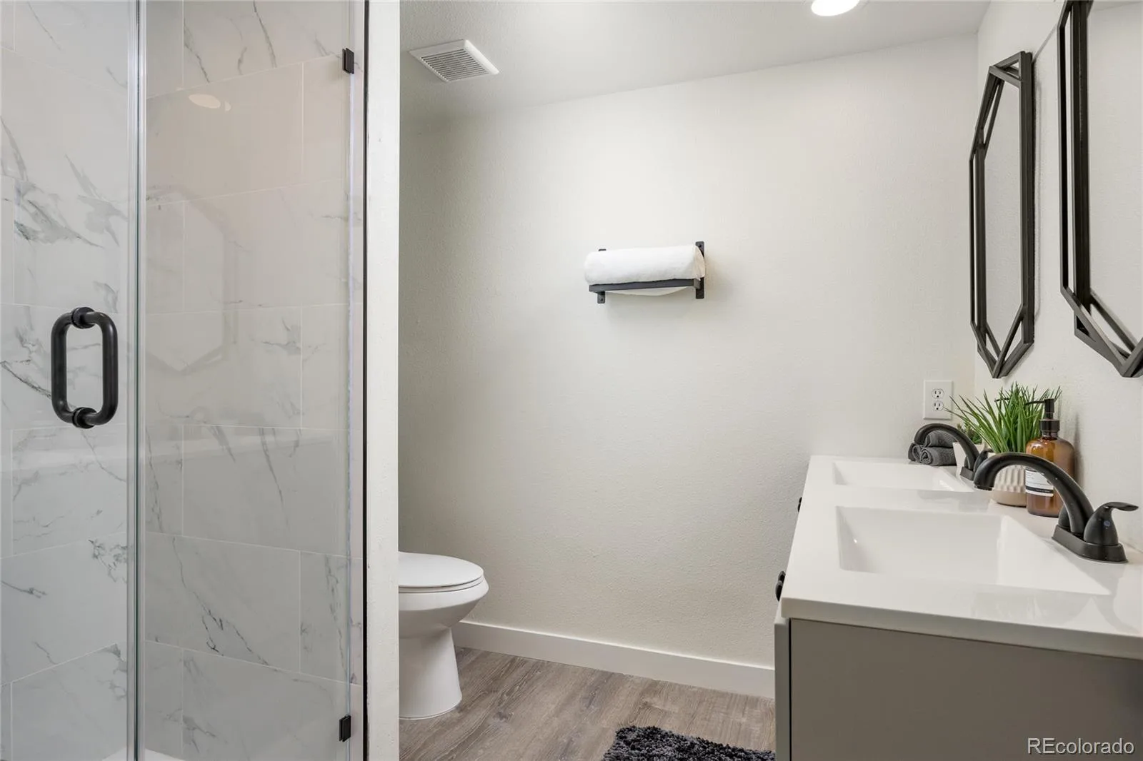 6338 Julian Street Denver CO 80221 | MLS #REC7529651 07222026164404 1600 21