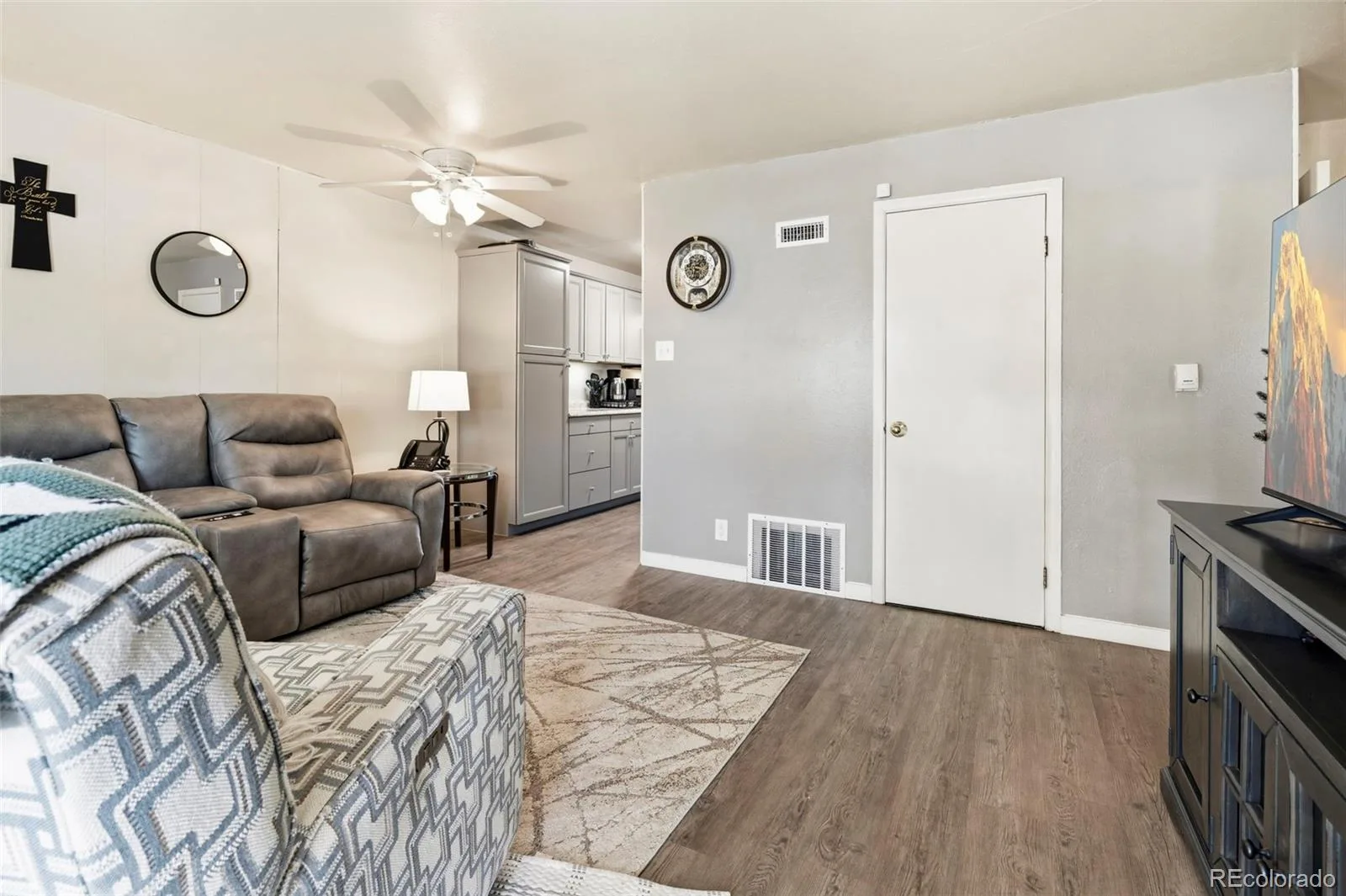 7811 Olive Street Commerce City CO 80022 | MLS #REC7532576 07172026182348 1600 6