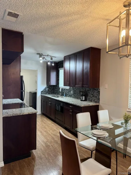 9978 Appletree Place Denver CO 80260 | MLS #REC7532643 08122026141413 800 1