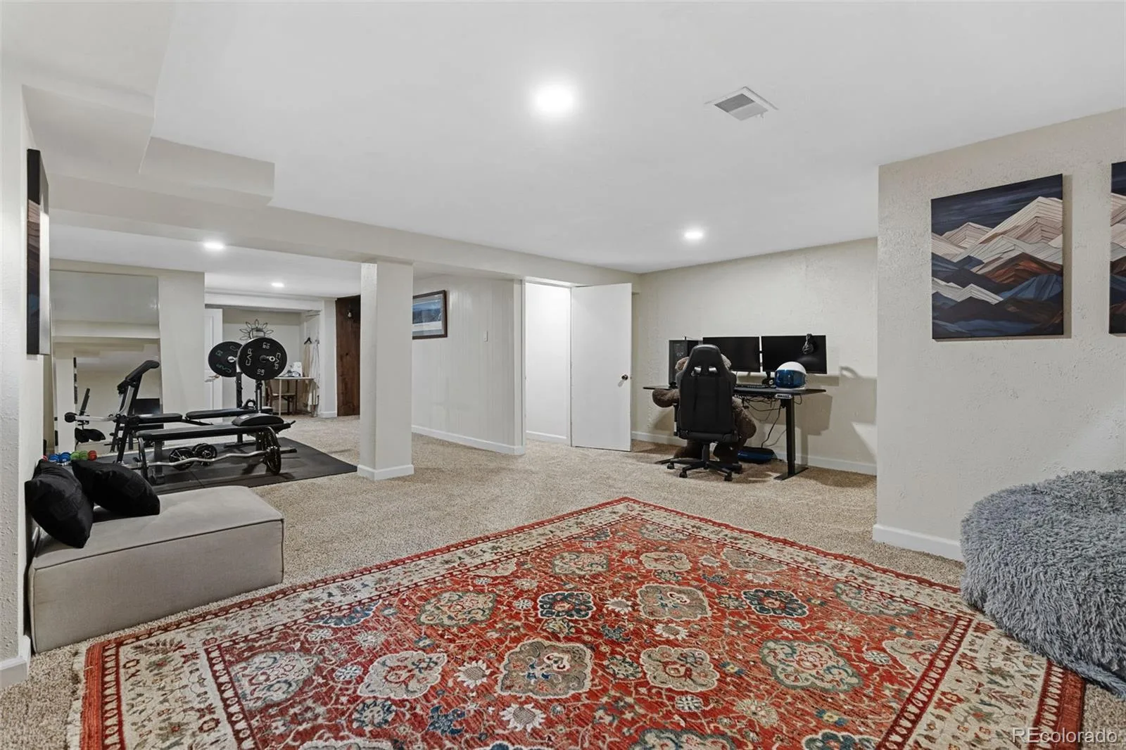 3691 S Narcissus Way Denver CO 80237 | MLS #REC7533386 10102026020153 1600 24