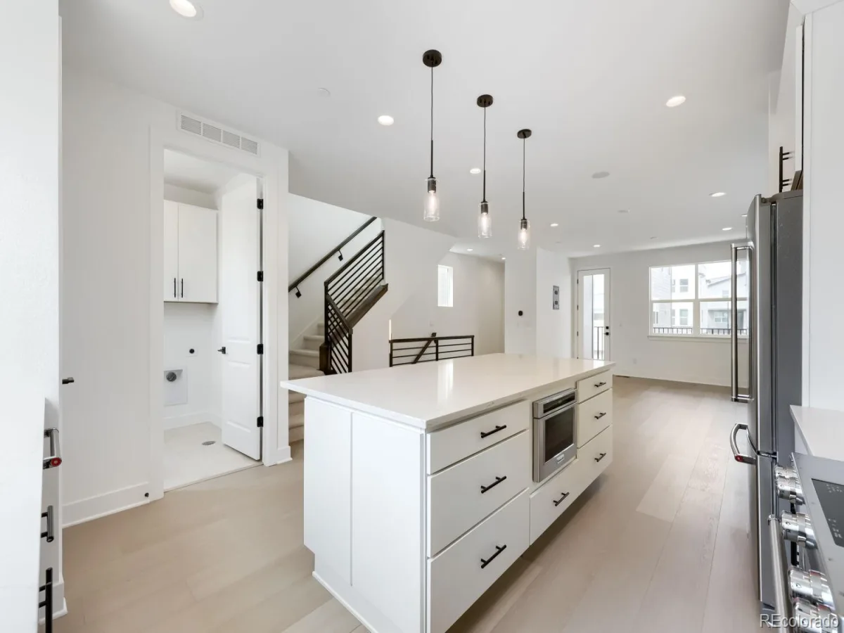 10904 E Hinsdale Circle Centennial CO 80112 | MLS #REC7534696 08162026050608 1200 2