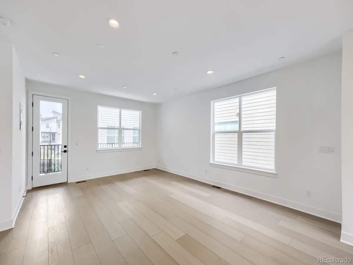 10904 E Hinsdale Circle Centennial CO 80112 | MLS #REC7534696 08162026050608 1200 7