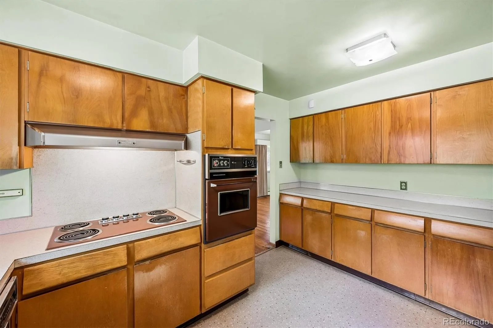 6408 S Acoma Street Littleton CO 80120 MLS #REC7536720 07092026040252 1600 10