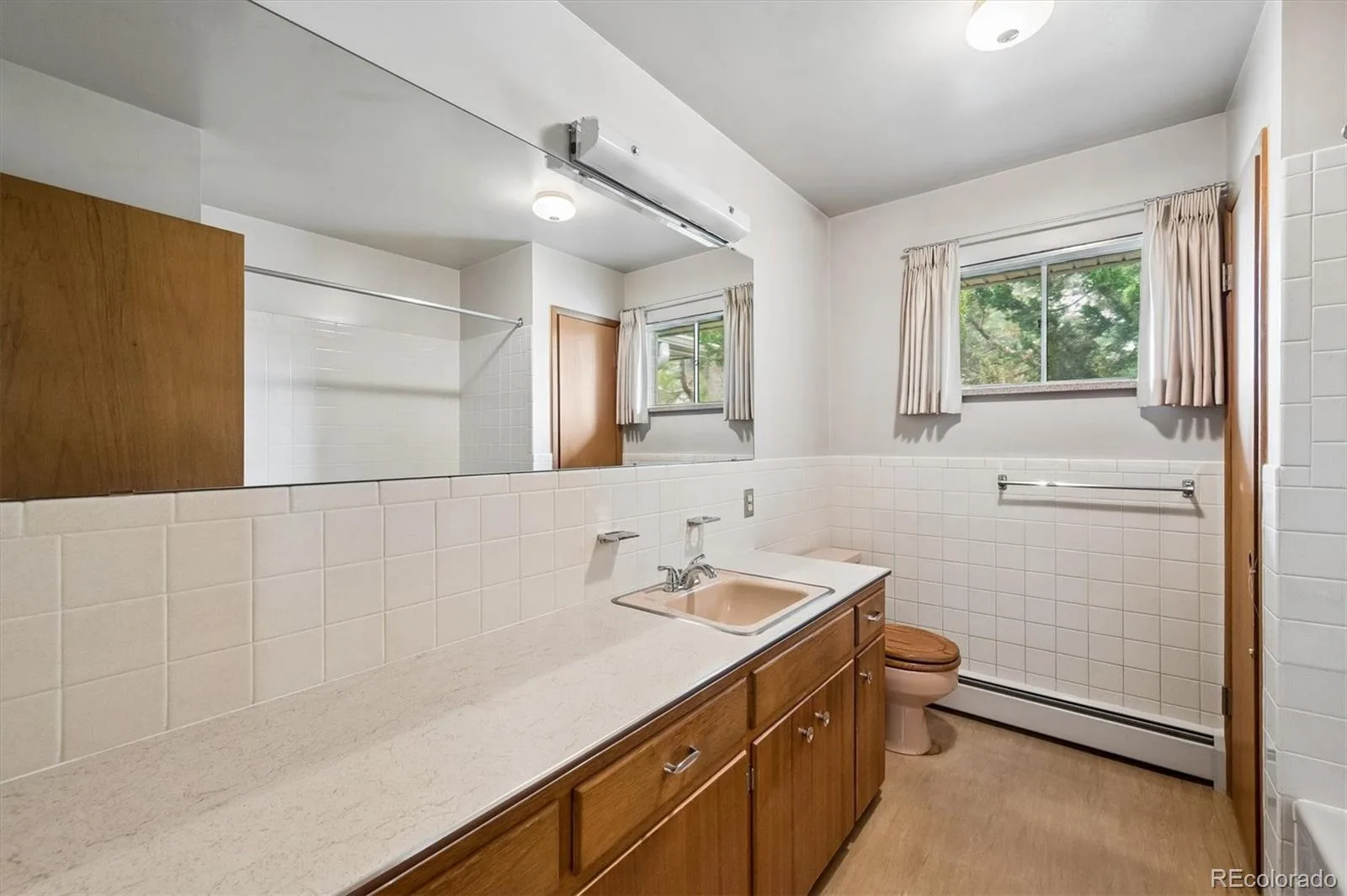 6408 S Acoma Street Littleton CO 80120 MLS #REC7536720 07092026040252 1600 15