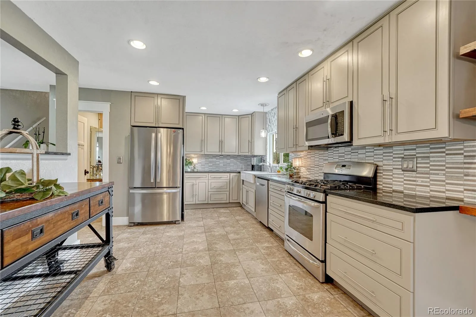 13715 N Winchester Way Parker CO 80138 | MLS #REC7539490 10012026141022 1600 10