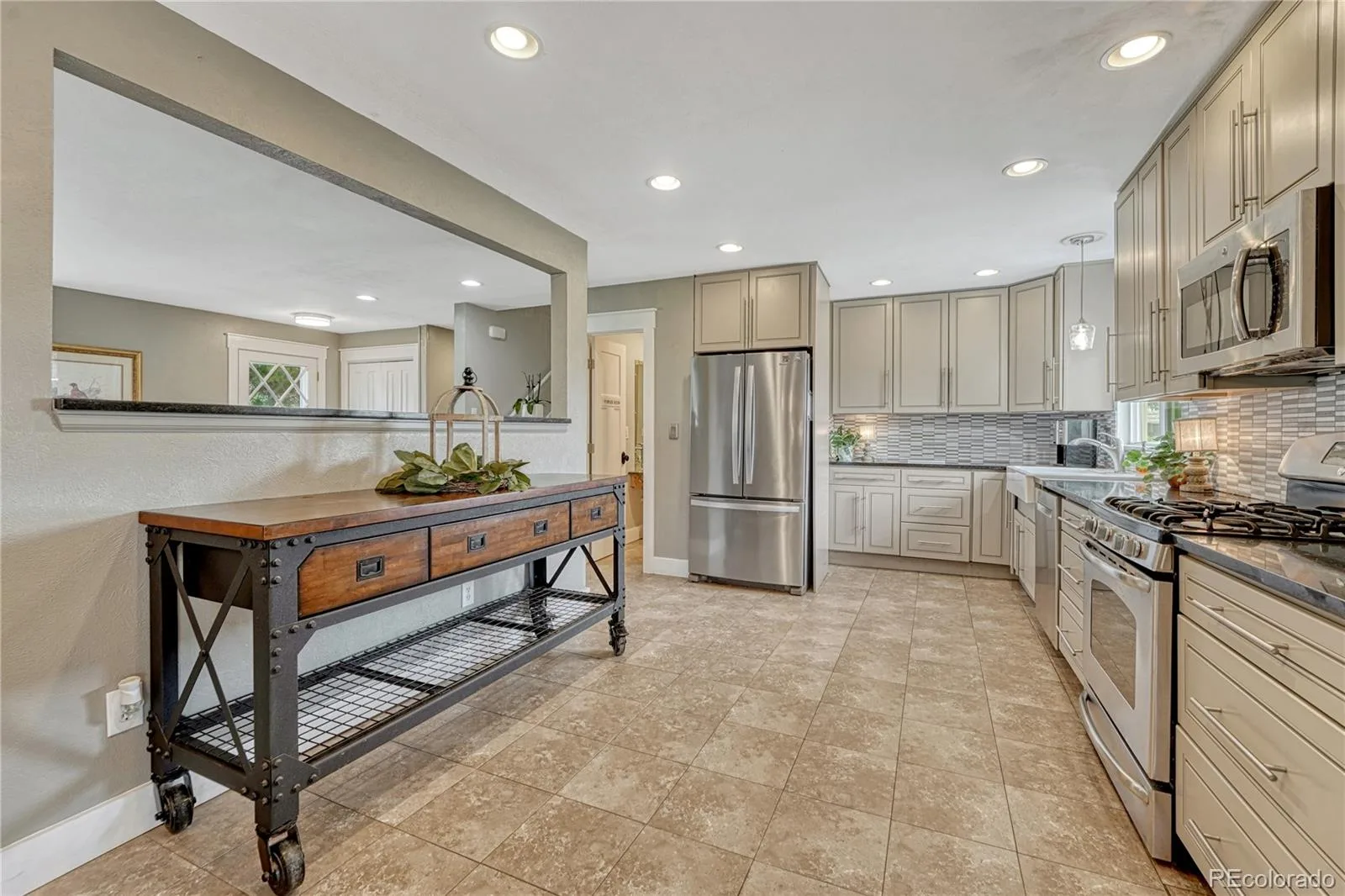 13715 N Winchester Way Parker CO 80138 | MLS #REC7539490 10012026141022 1600 11