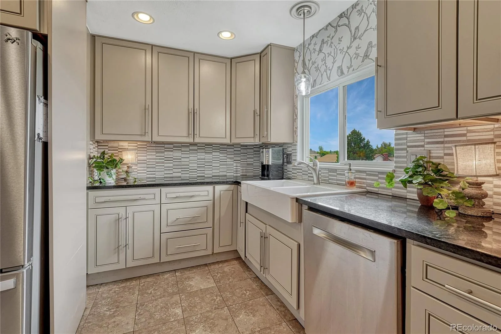 13715 N Winchester Way Parker CO 80138 | MLS #REC7539490 10012026141022 1600 13