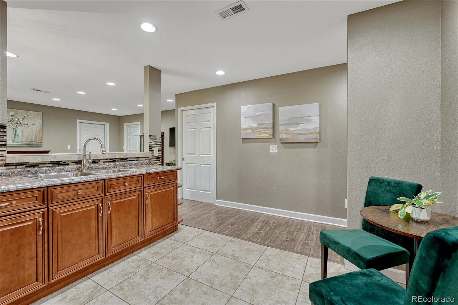 13715 N Winchester Way Parker CO 80138 | MLS #REC7539490 10012026141022 1600 34