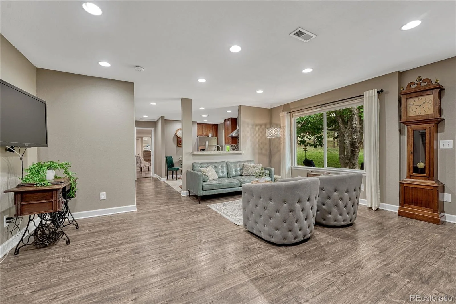 13715 N Winchester Way Parker CO 80138 | MLS #REC7539490 10012026141022 1600 36
