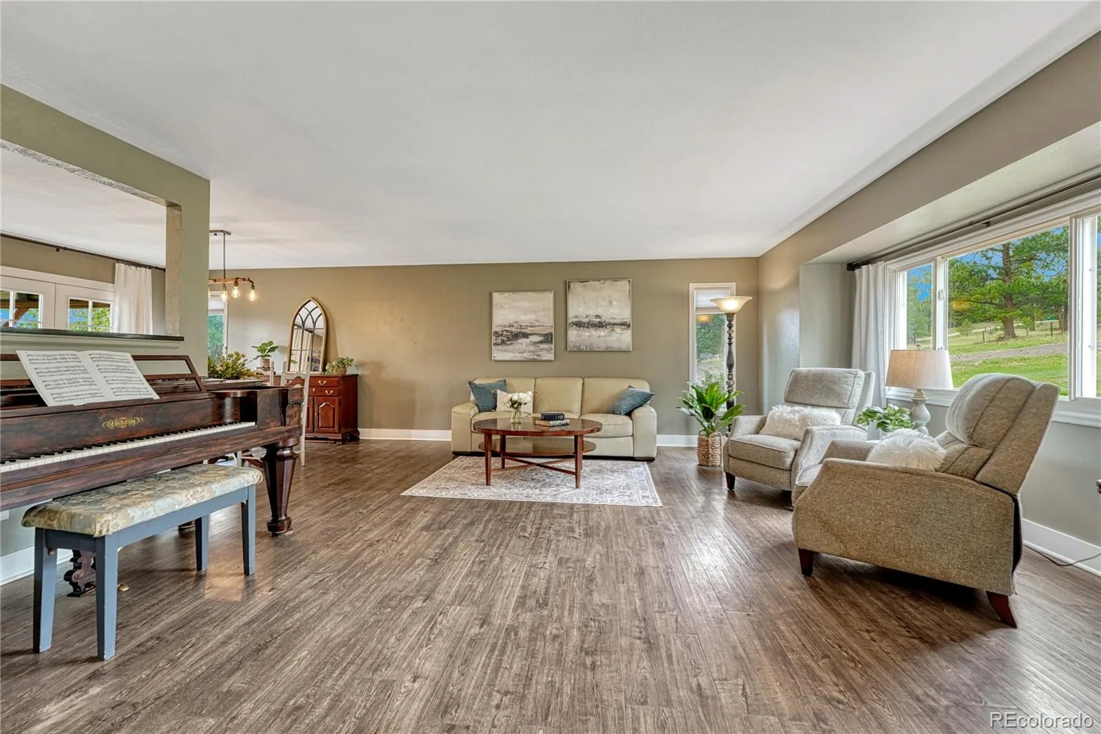 13715 N Winchester Way Parker CO 80138 | MLS #REC7539490 10012026141022 1600 5
