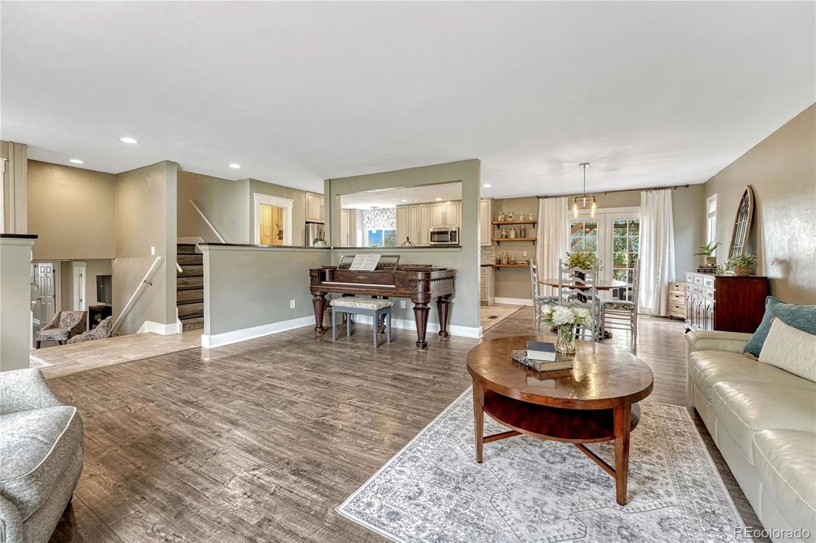 13715 N Winchester Way Parker CO 80138 | MLS #REC7539490 10012026141022 1600 7