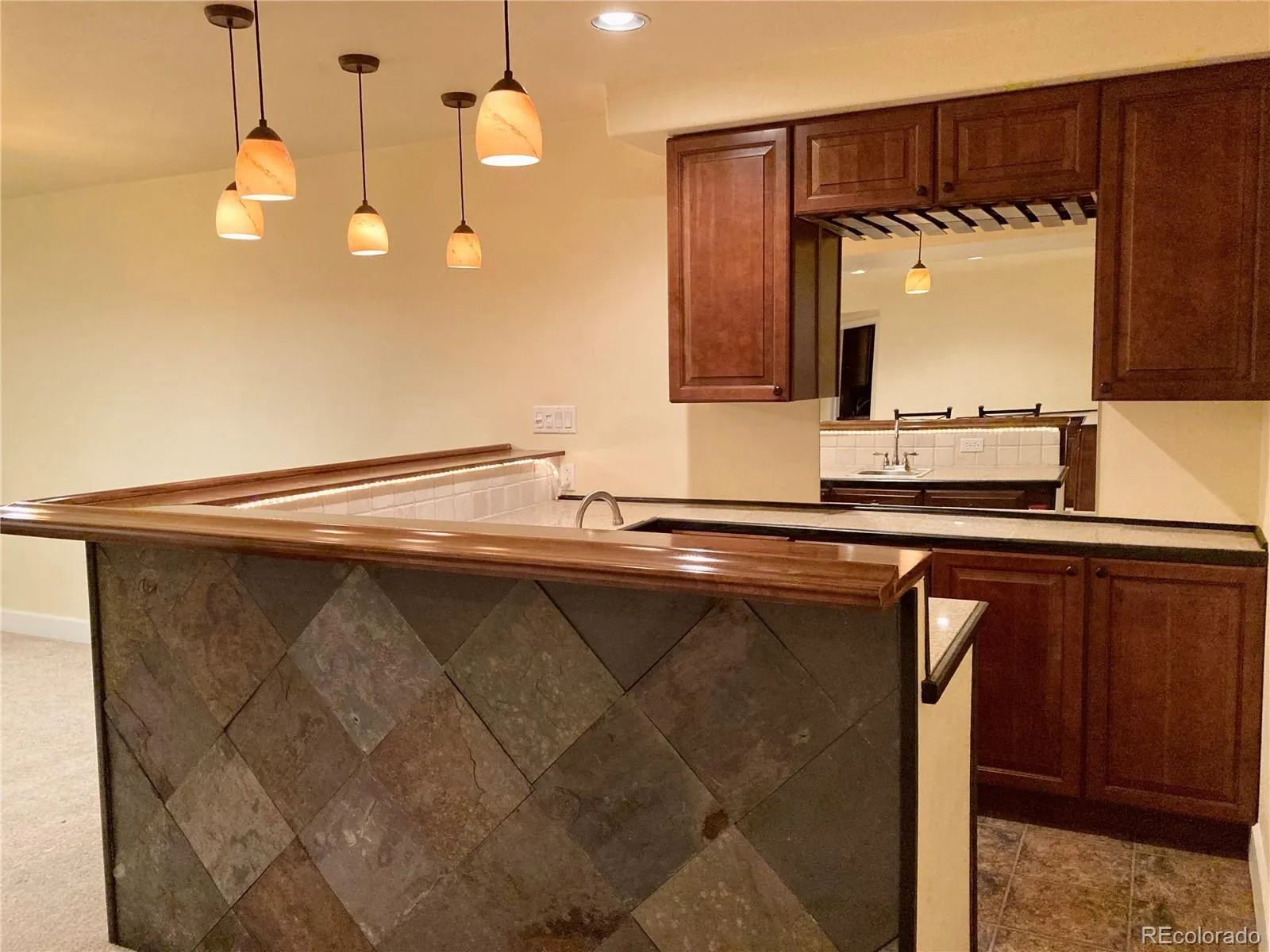 04062026161911 1600 24