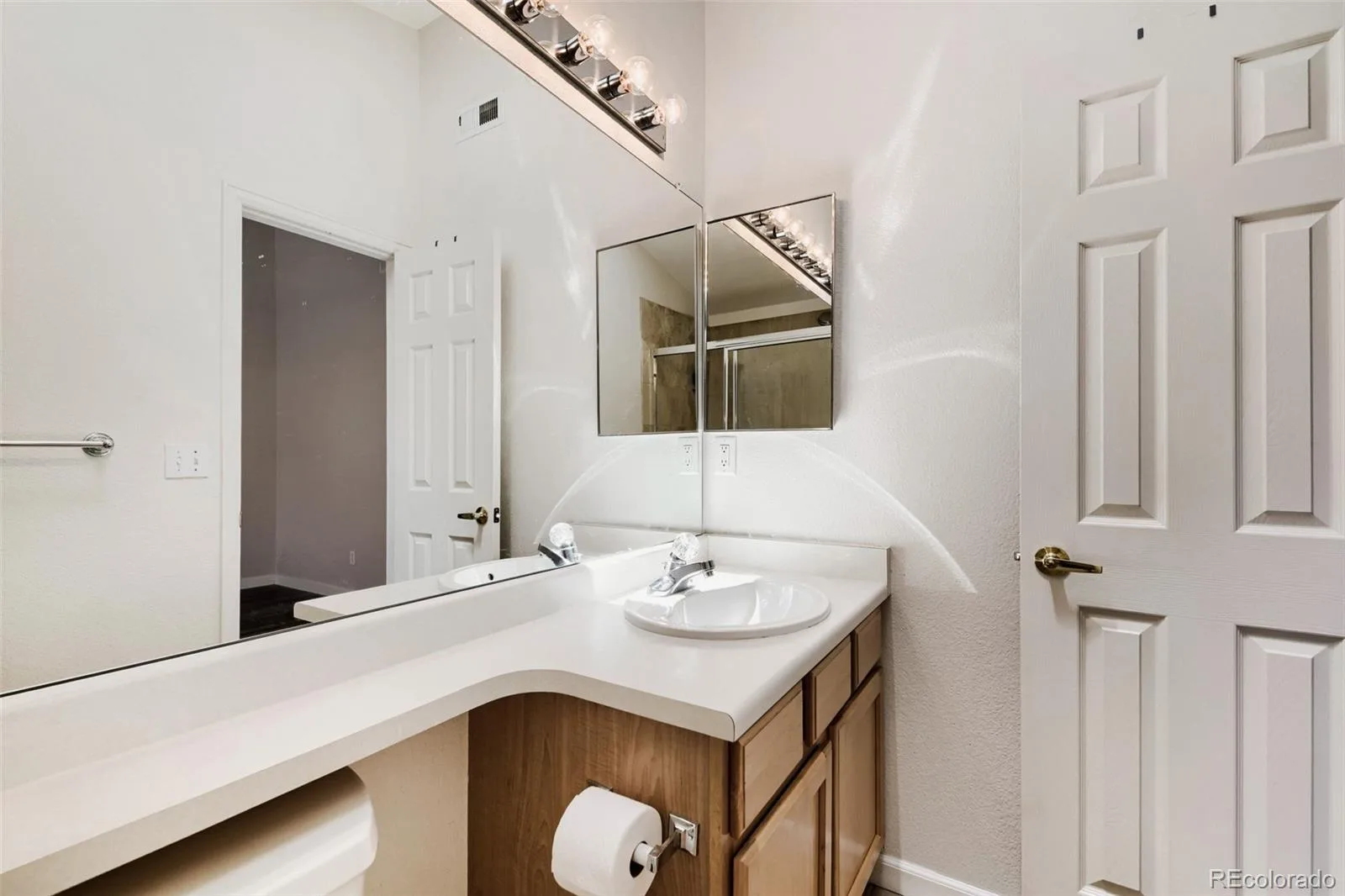 2860 W Centennial Drive #F Littleton CO 80123 | MLS #REC7541896 06182026234122 1600 18