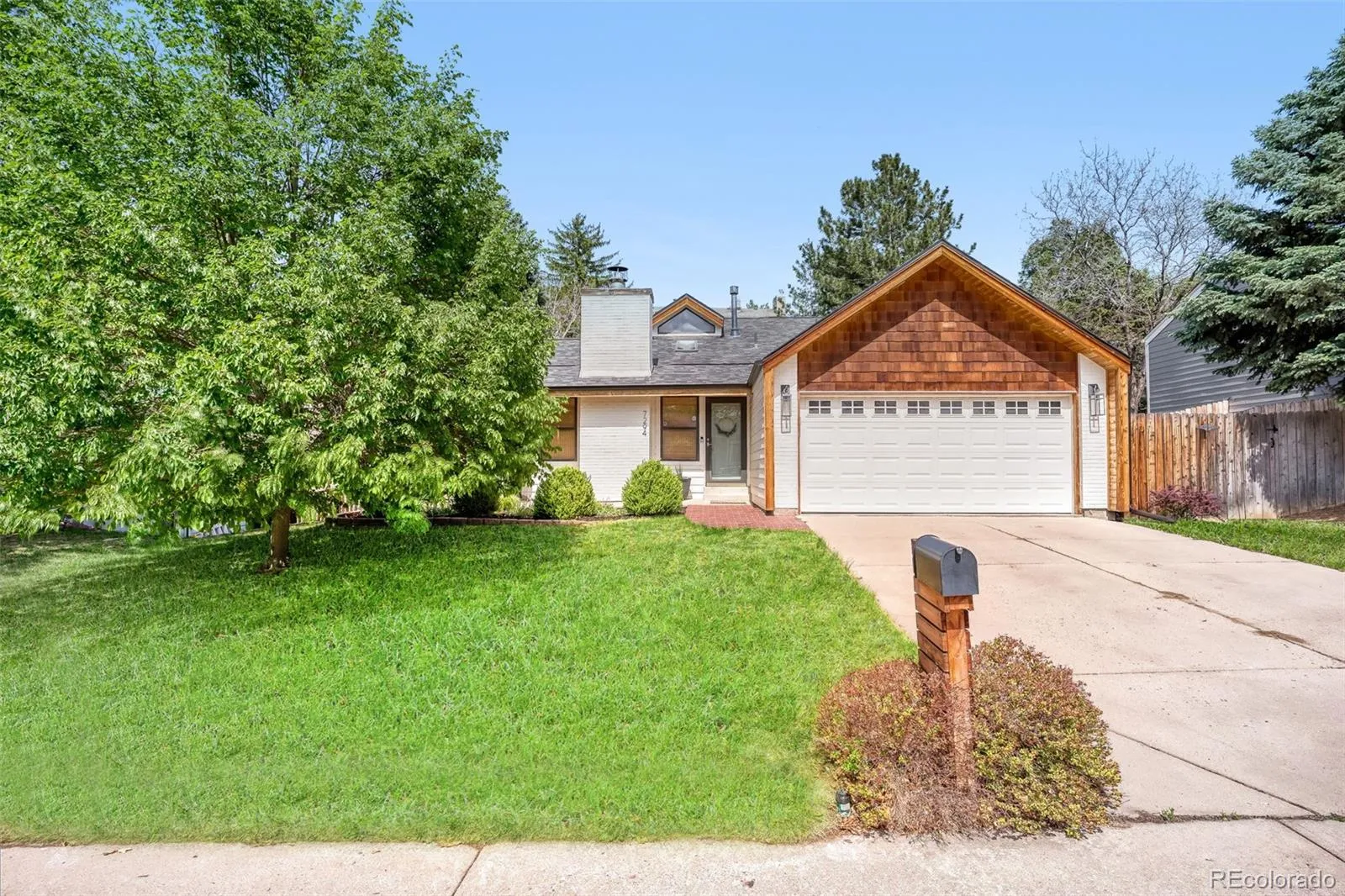 7294 S Crescent Drive Littleton CO 80120 MLS #REC7542614 05152026200825 1600 0