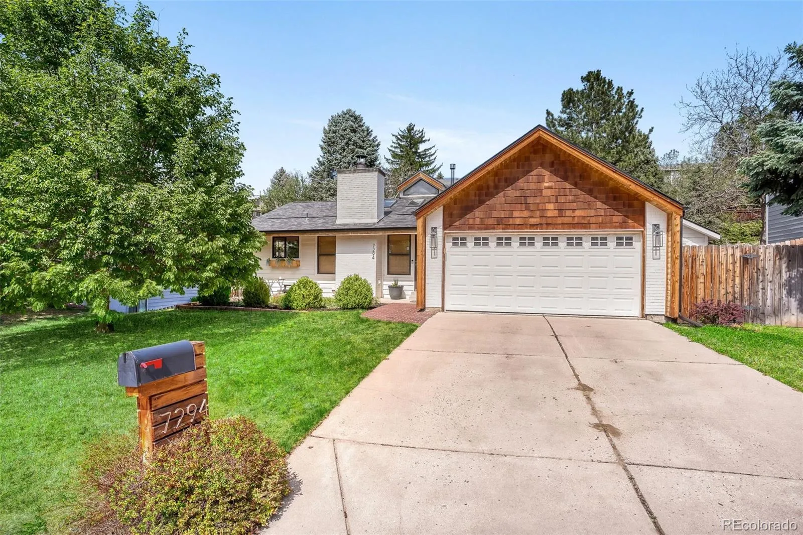 7294 S Crescent Drive Littleton CO 80120 MLS #REC7542614 05152026200825 1600 1