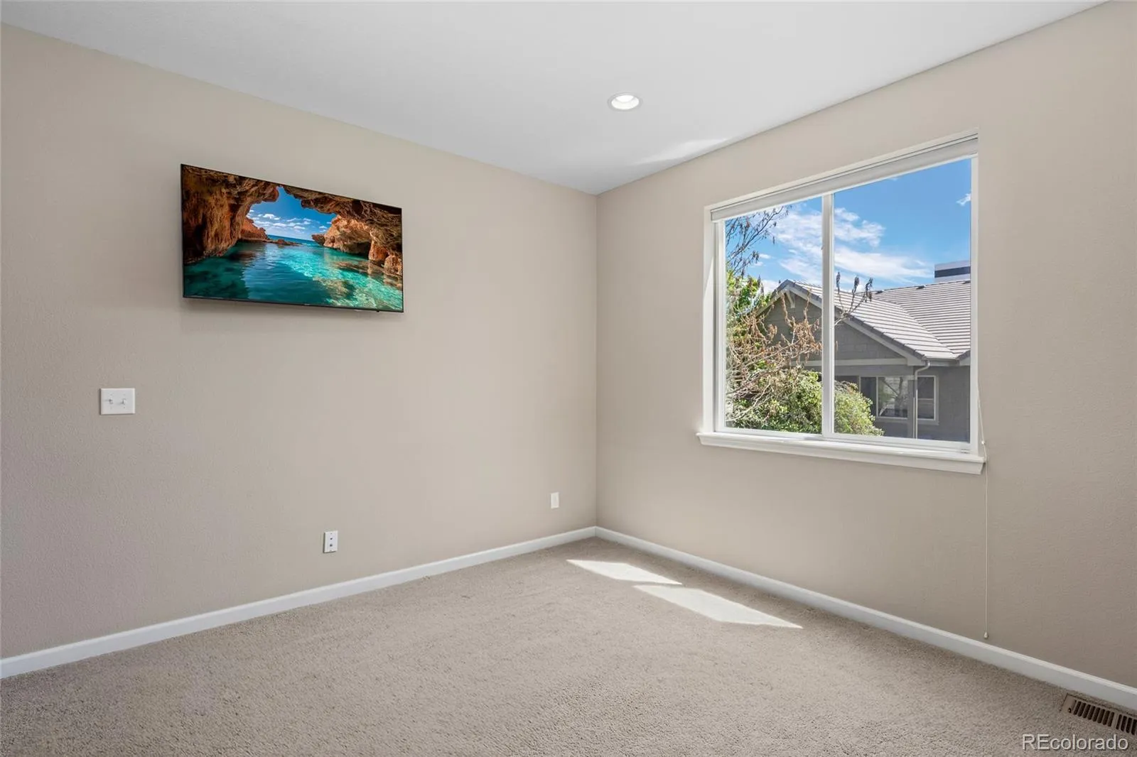3614 S Xenia Street Denver CO 80237 MLS #REC7542973 05142026155943 1600 21