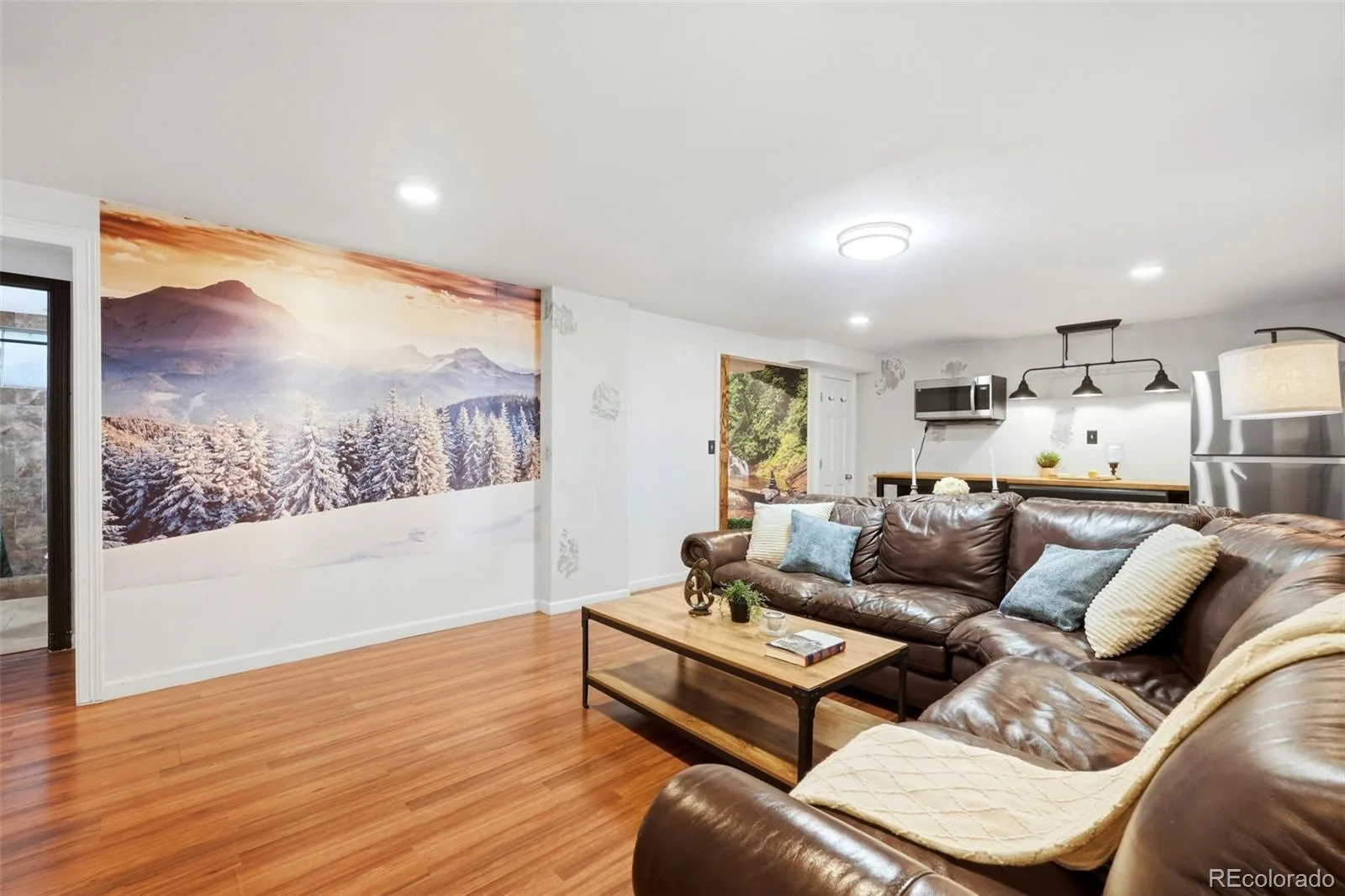 902 S Ironton Street Aurora CO 80012 | MLS #REC7543377 08272026133631 1600 27