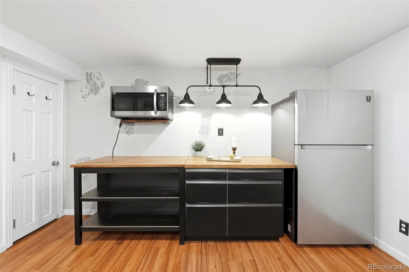 902 S Ironton Street Aurora CO 80012 | MLS #REC7543377 08272026133631 1600 28