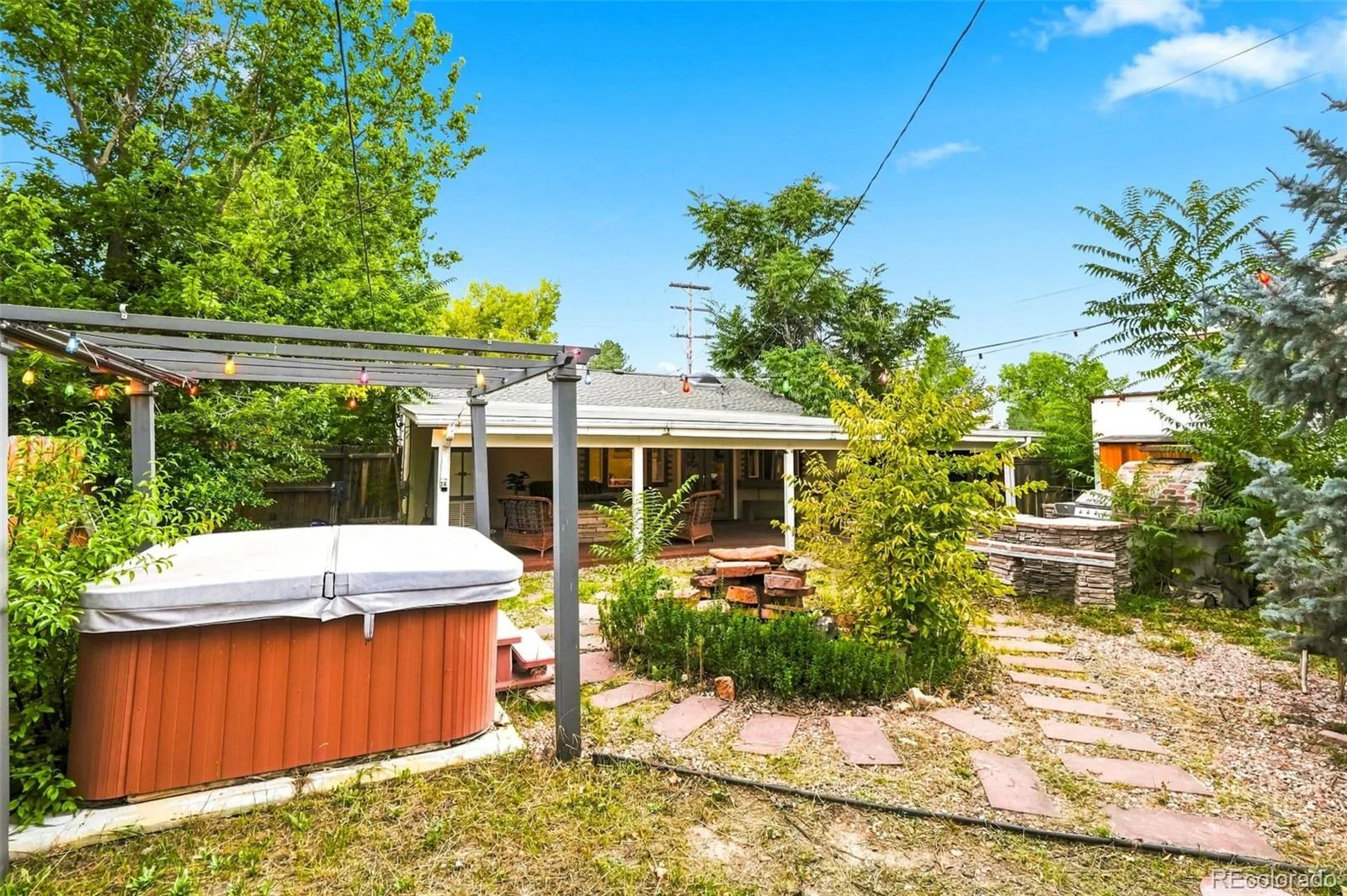 902 S Ironton Street Aurora CO 80012 | MLS #REC7543377 08272026133631 1600 39