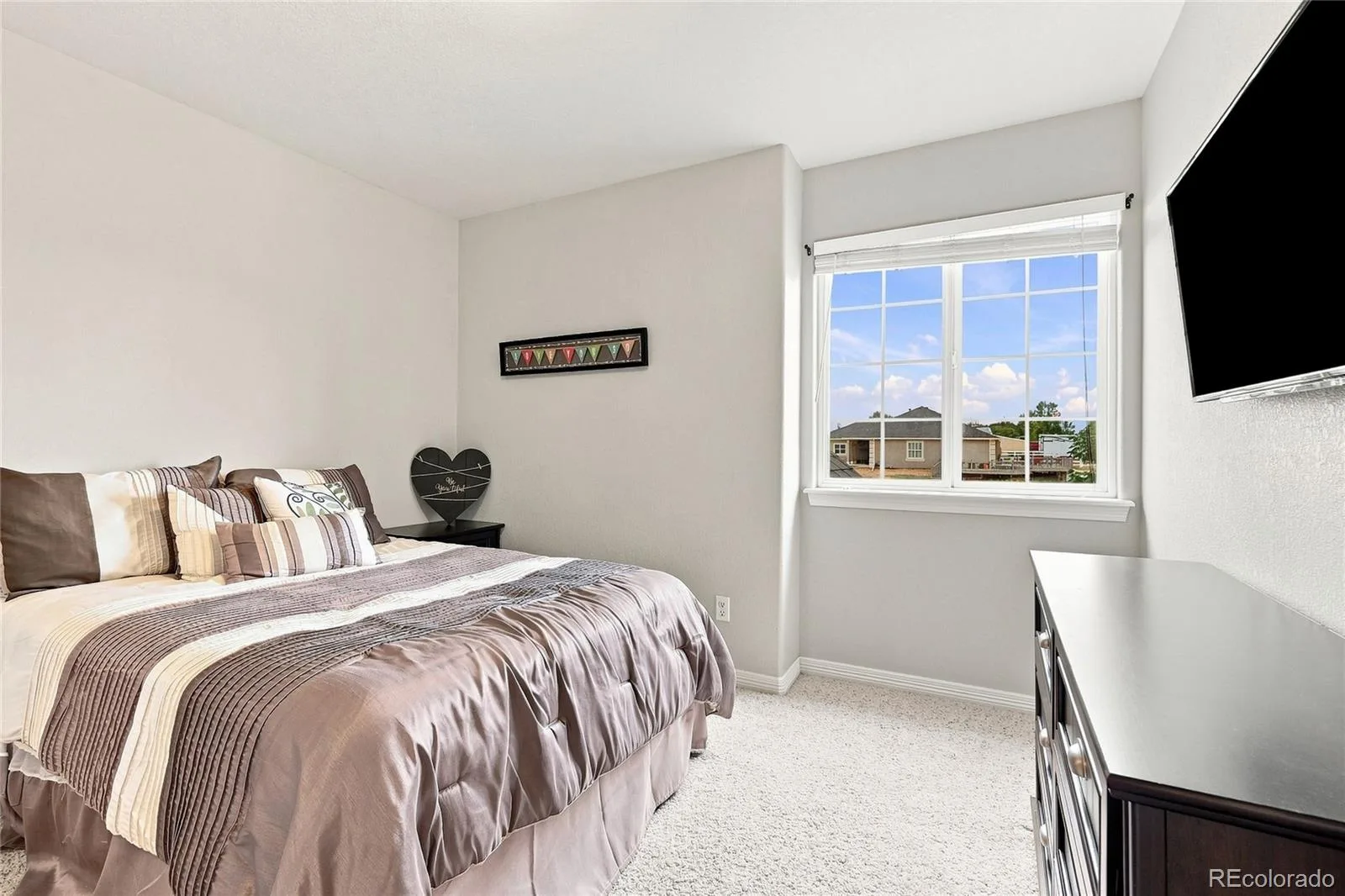 16330 Jalna Court Brighton CO 80603 | MLS #REC7544000 08132026034559 1600 24
