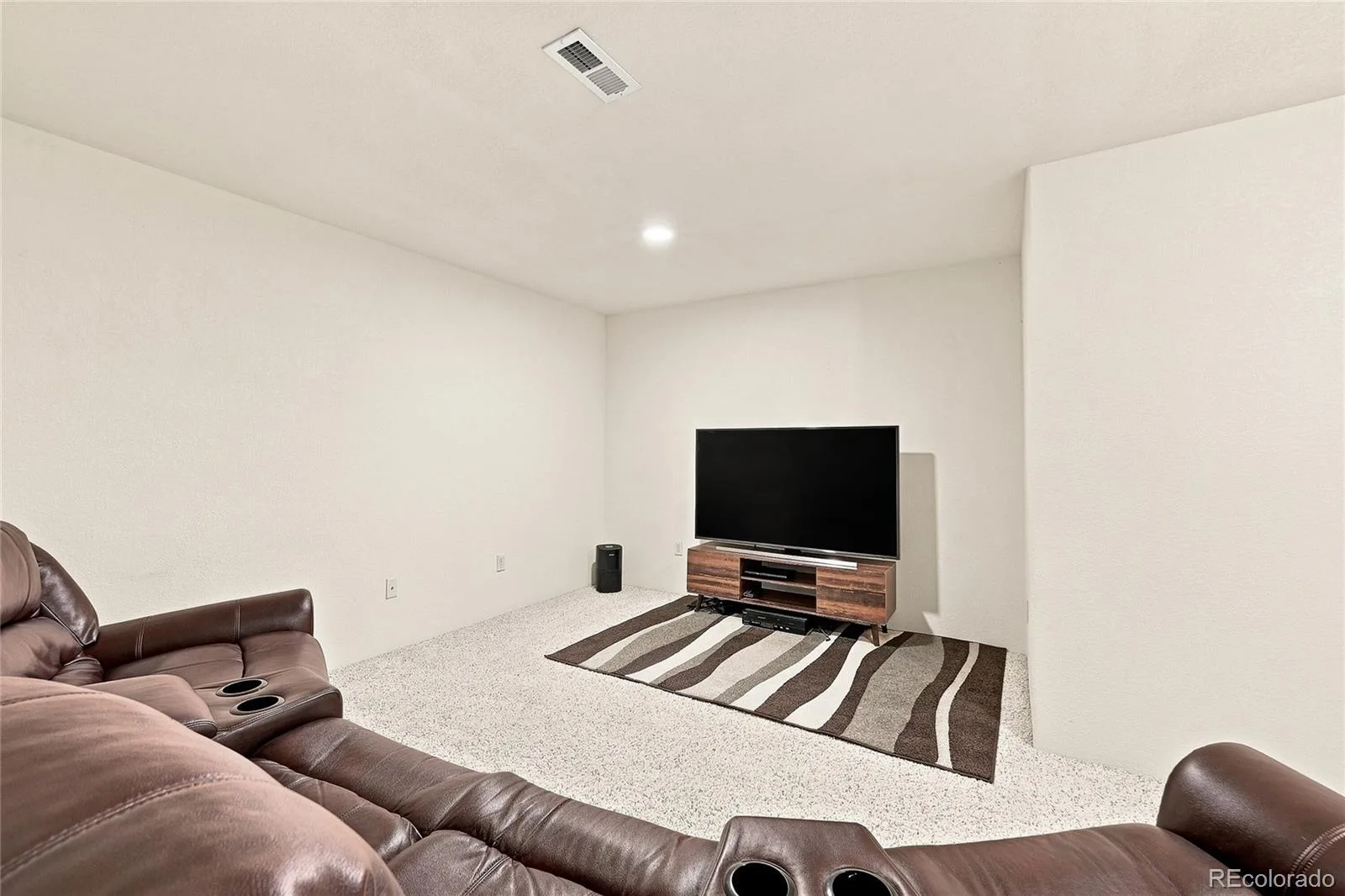 16330 Jalna Court Brighton CO 80603 | MLS #REC7544000 08132026034559 1600 27