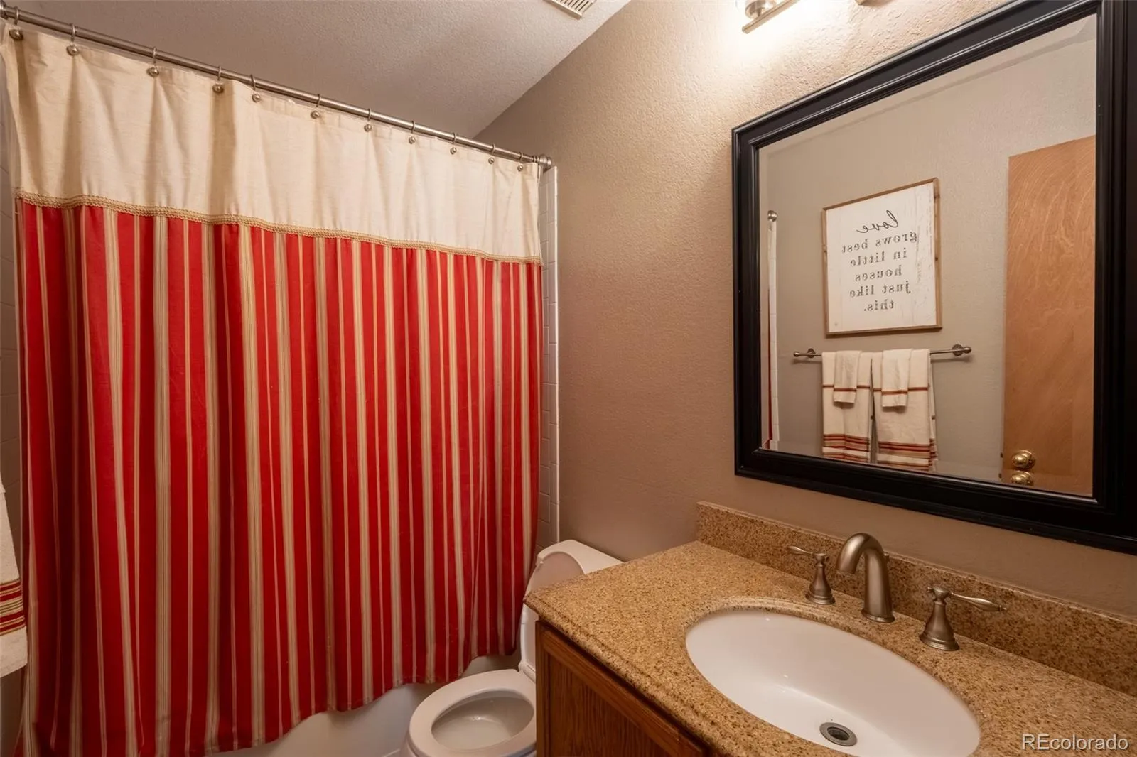 17461 E Bellewood Circle Aurora CO 80015 MLS #REC7545973 05142026134653 1600 19