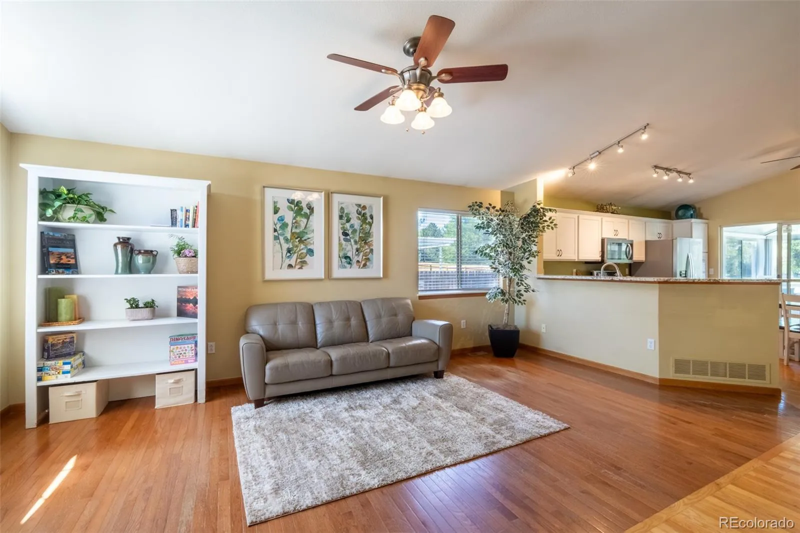 17461 E Bellewood Circle Aurora CO 80015 MLS #REC7545973 05142026134653 1600 6
