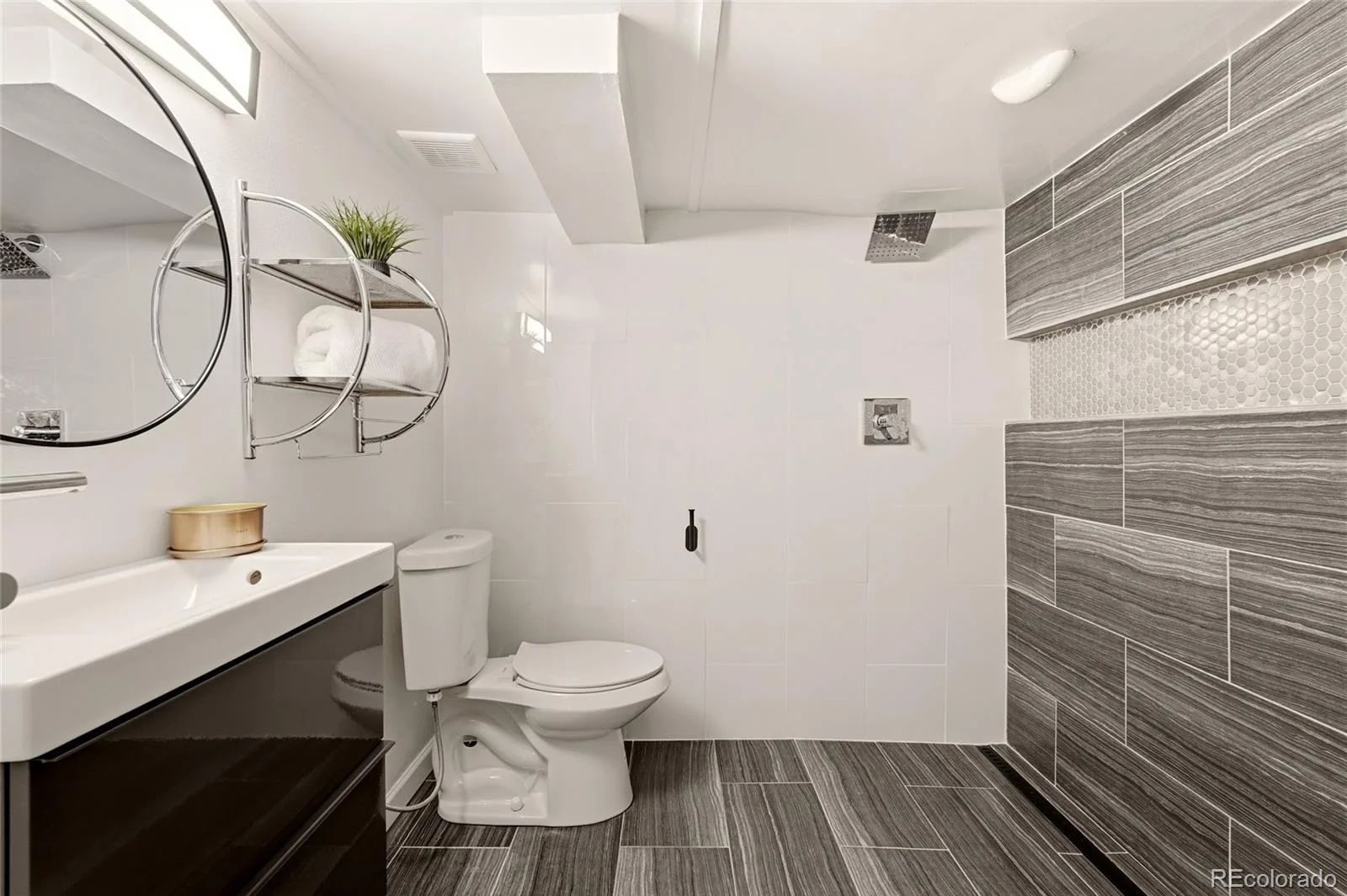 4975 Knox Court Denver CO 80221 MLS #REC7546728 06082026203932 1600 31