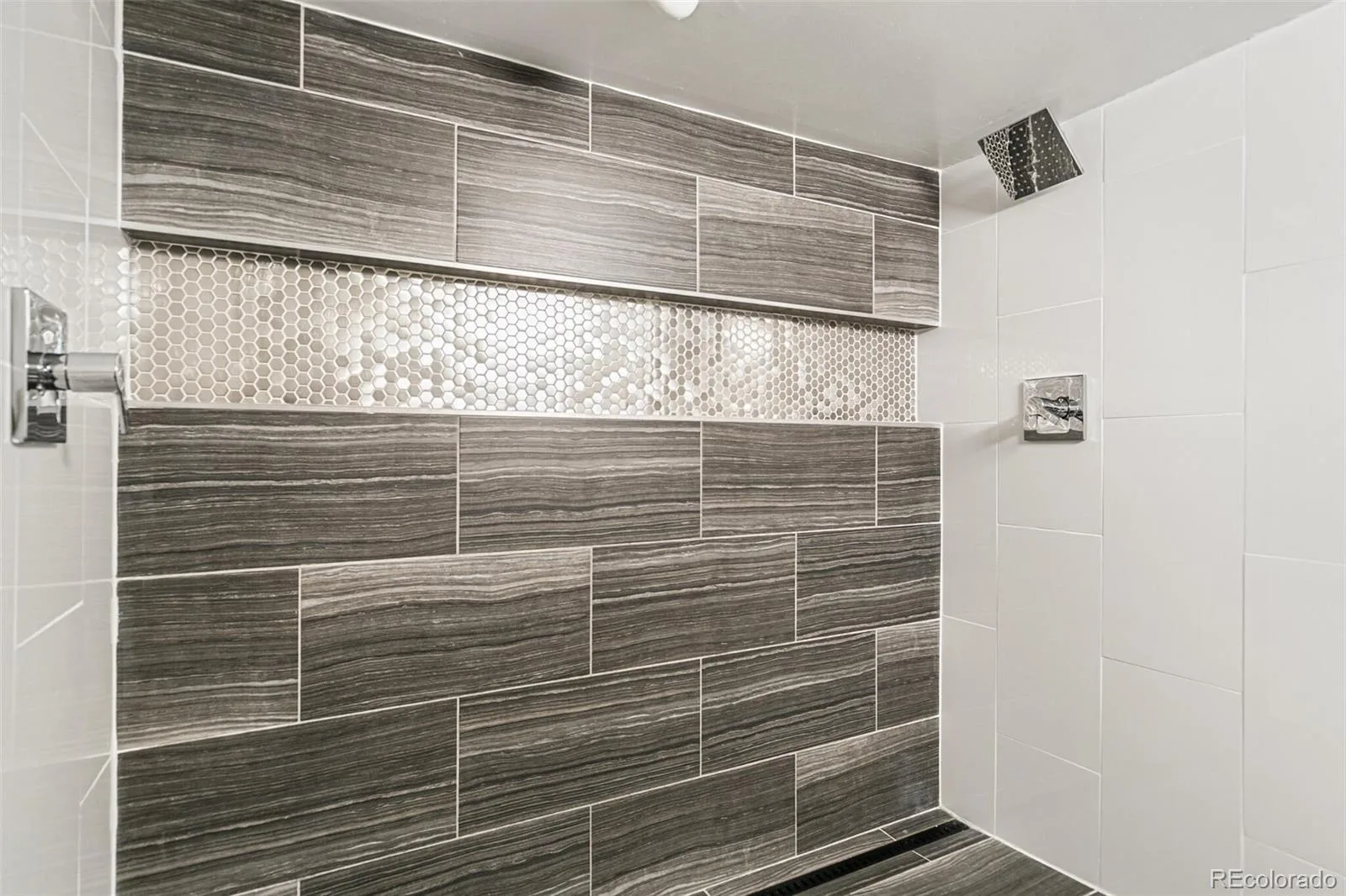 4975 Knox Court Denver CO 80221 MLS #REC7546728 06082026203932 1600 32