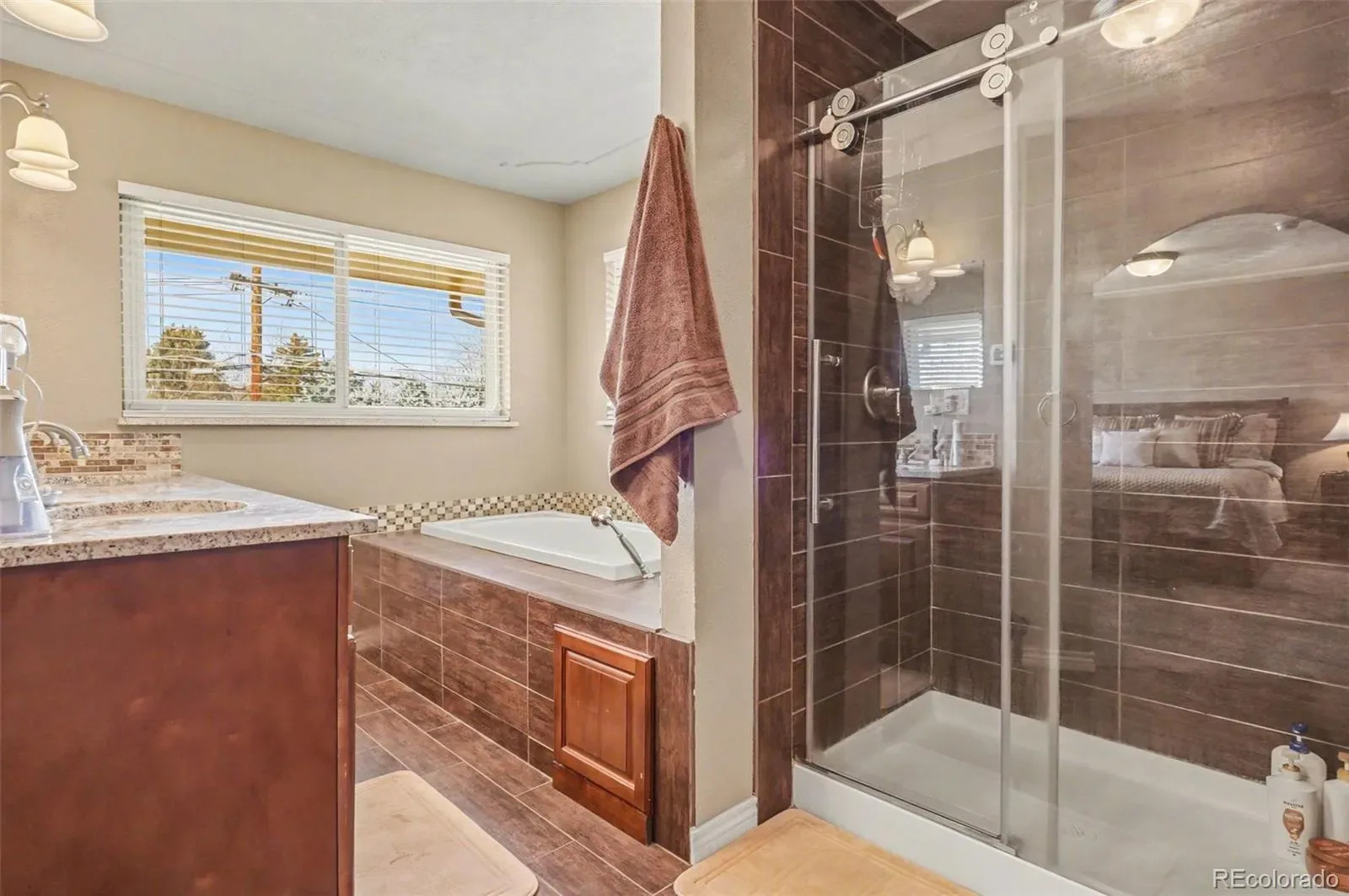 03202026064019 1600 32