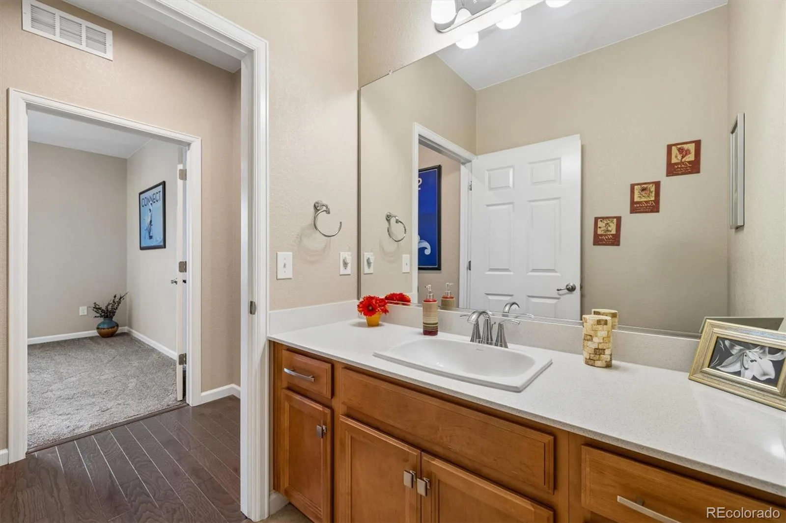 8416 Arapahoe Peak Street Littleton CO 80125 | MLS #REC7554734 08212026162503 1600 19