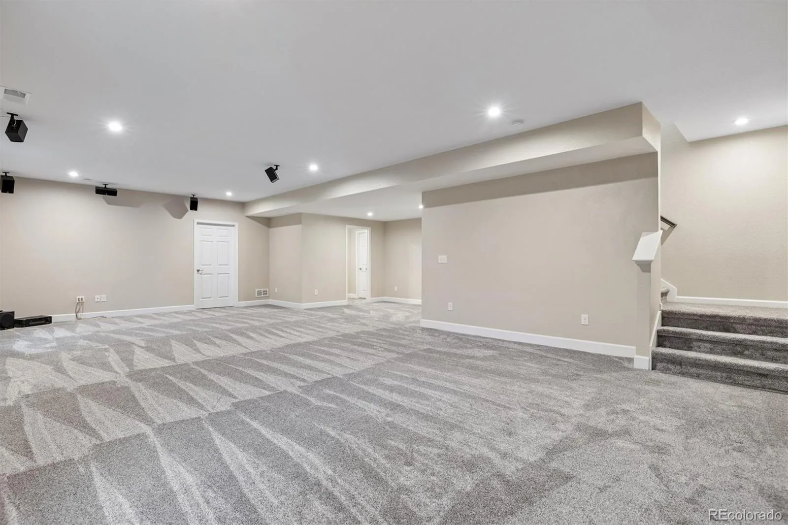 8416 Arapahoe Peak Street Littleton CO 80125 | MLS #REC7554734 08212026162503 1600 23
