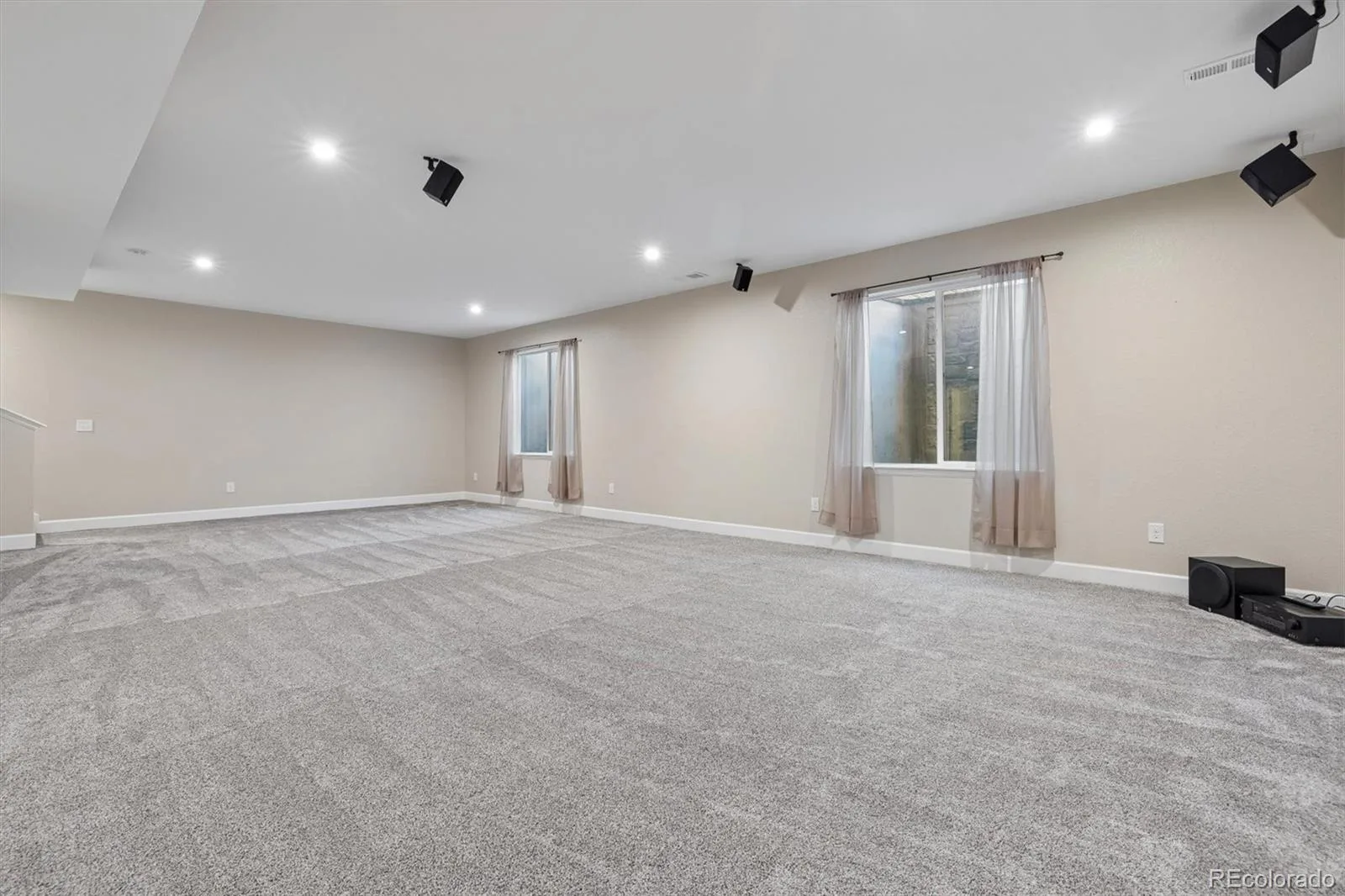 8416 Arapahoe Peak Street Littleton CO 80125 | MLS #REC7554734 08212026162503 1600 25