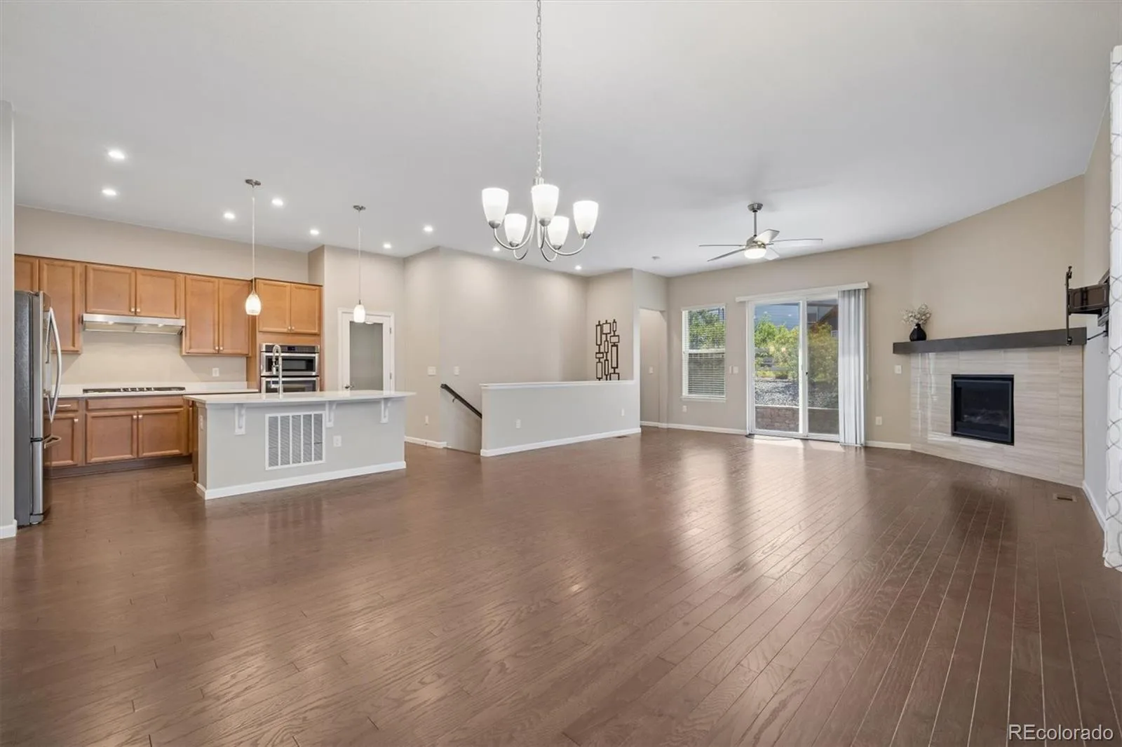 8416 Arapahoe Peak Street Littleton CO 80125 | MLS #REC7554734 08212026162503 1600 4