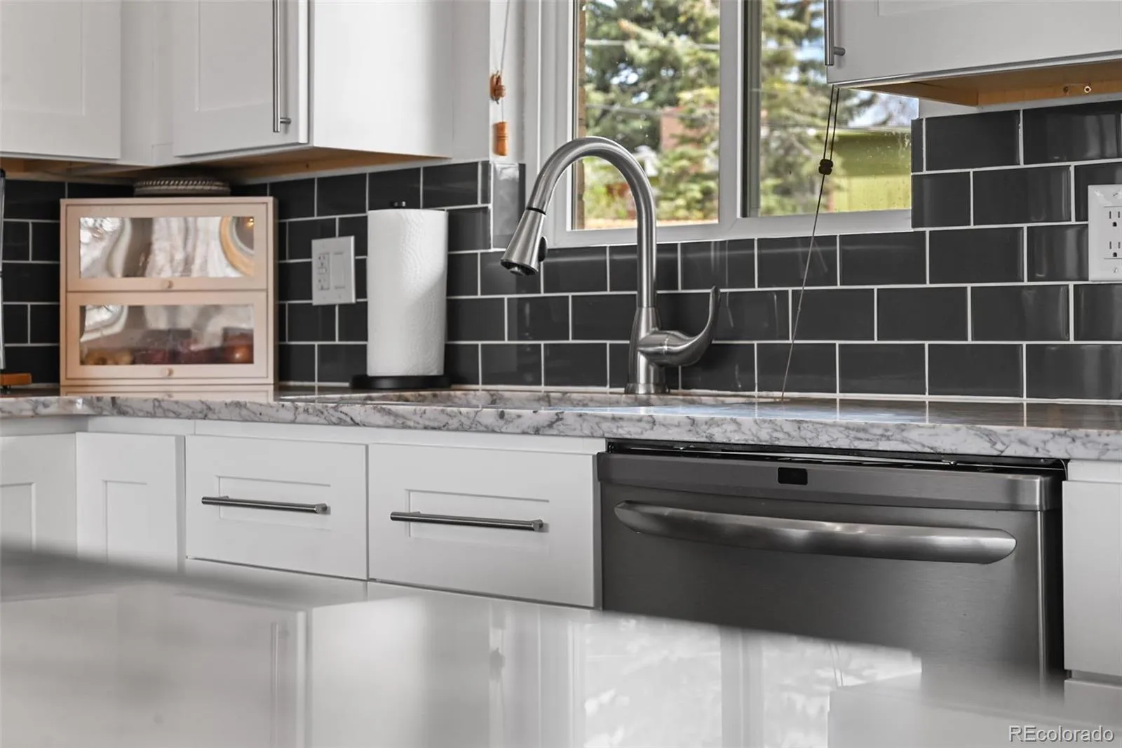 04052026041833 1600 12