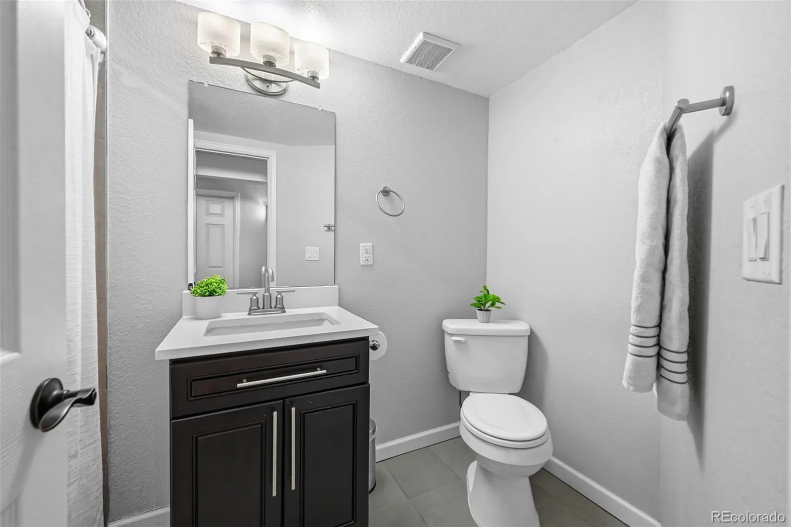 04052026041833 1600 24