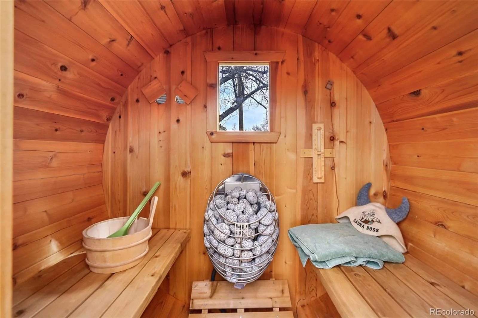 04052026041833 1600 33