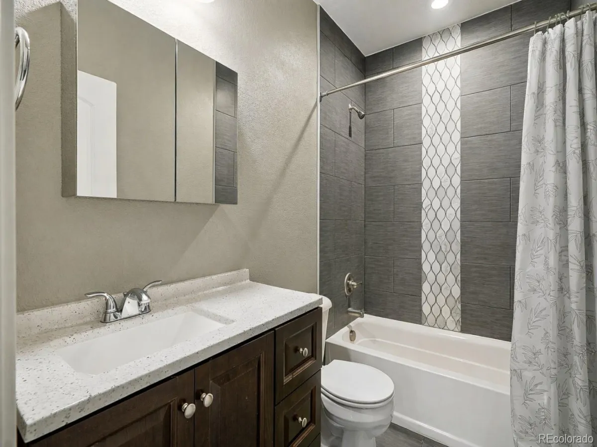7949 S Elk Way Aurora CO 80016 MLS #REC7557370 05052026042308 1200 41