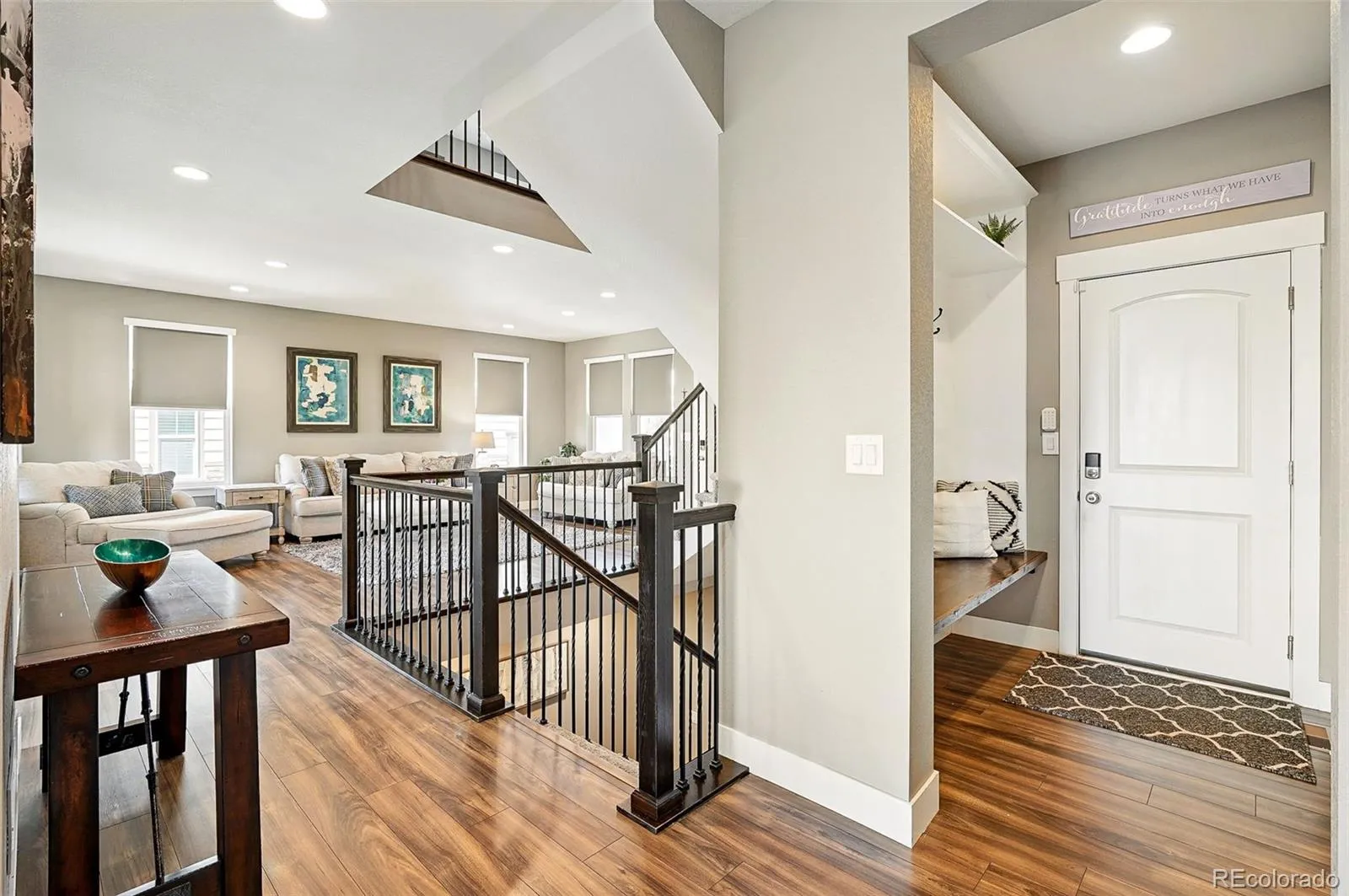 7949 S Elk Way Aurora CO 80016 MLS #REC7557370 05052026042308 1600 14