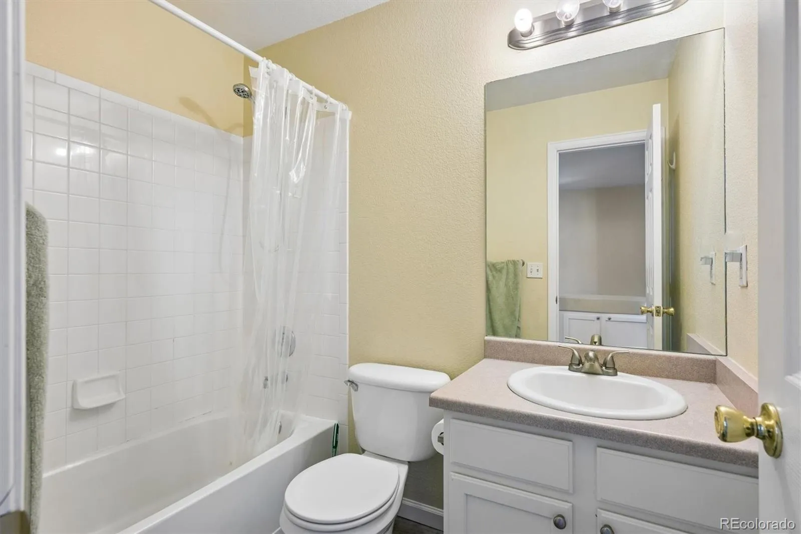 19962 E Harvard Avenue Aurora CO 80013 MLS #REC7557423 04302026190747 1600 12