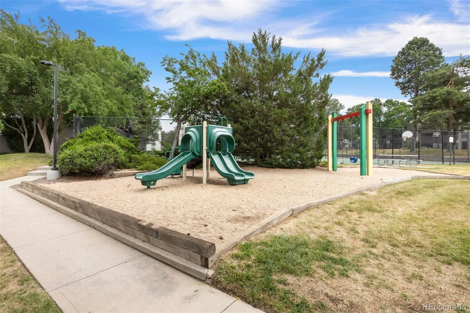 7277 S Xenia Circle #F Centennial CO 80112 | MLS #REC7558158 07092026223019 1600 23