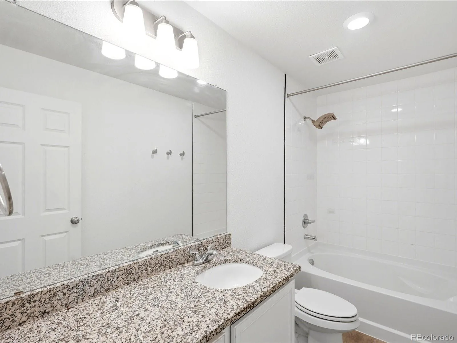 10207 Walden Court Commerce City CO 80022 | MLS #REC7559411 07152026082851 1600 8
