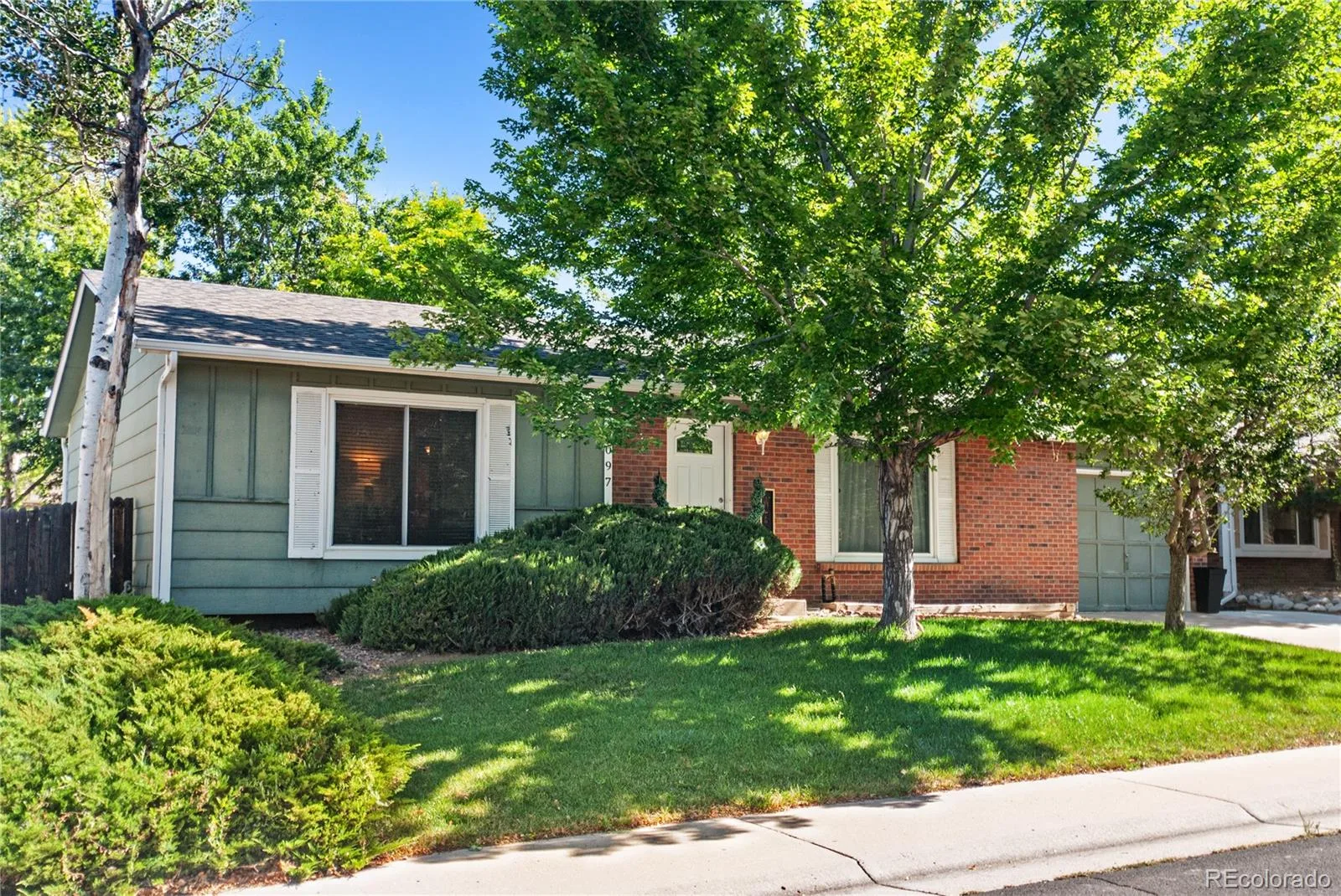 18097 E Asbury Drive Aurora CO 80013 | MLS #REC7561745 08012026195009 1600 6