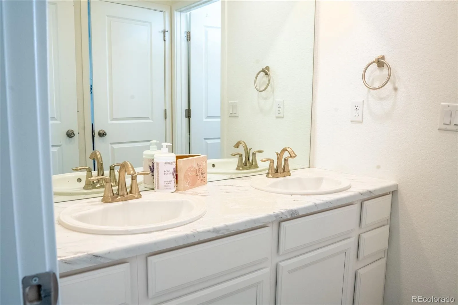 14450 Hudson Street Thornton CO 80602 | MLS #REC7563857 08142026194407 1600 22