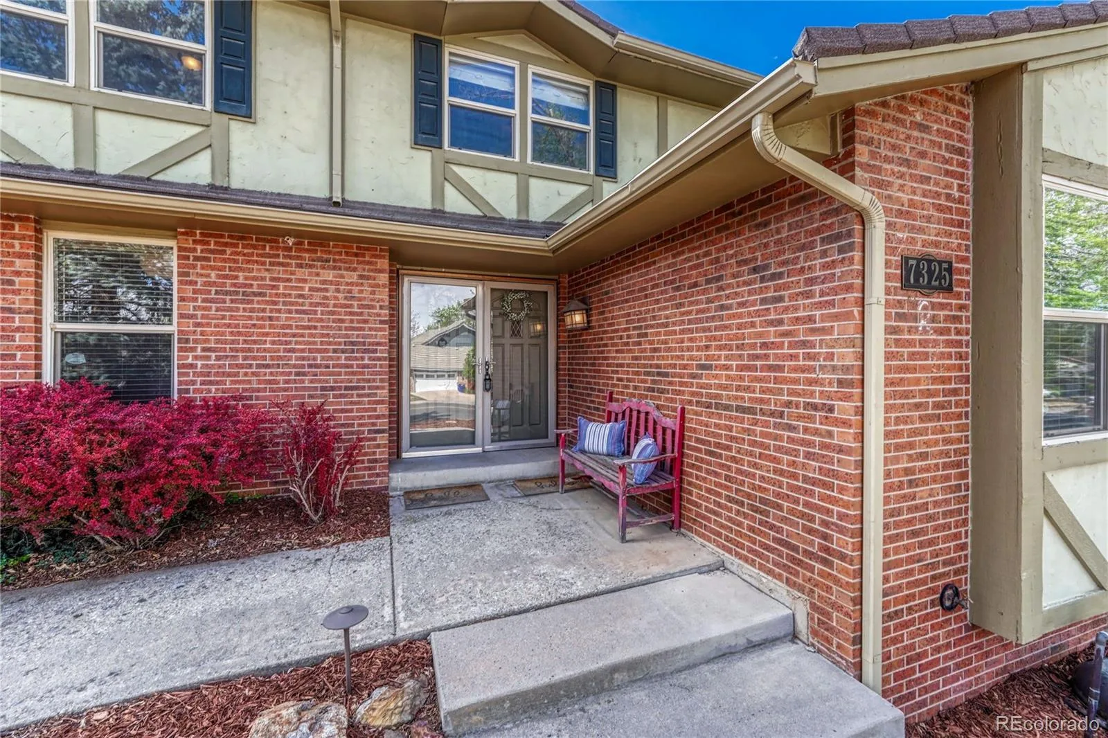 7325 W Clifton Avenue Littleton CO 80128 | MLS #REC7566294 07152026082855 1600 2