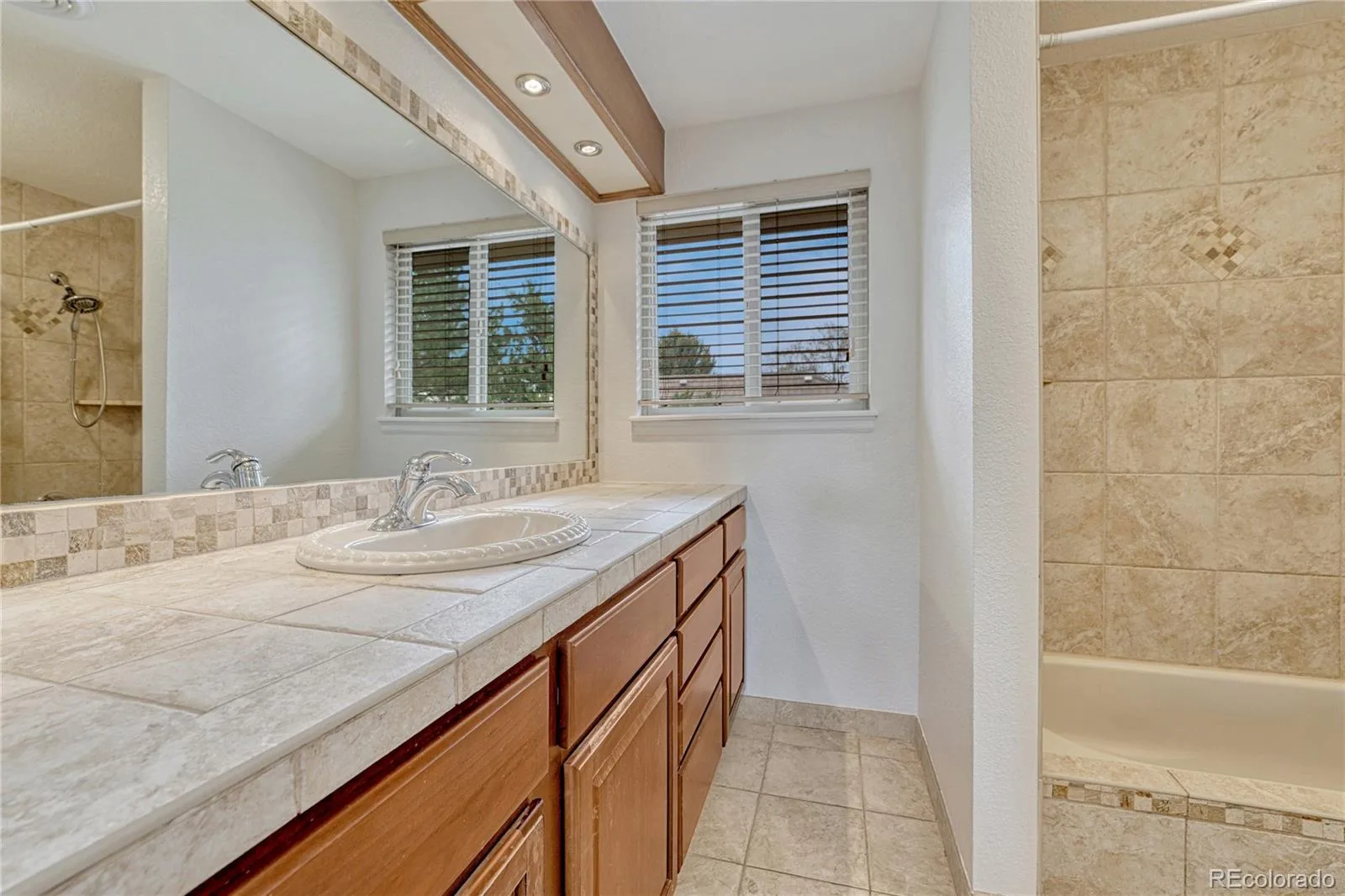 7325 W Clifton Avenue Littleton CO 80128 | MLS #REC7566294 07152026082855 1600 31