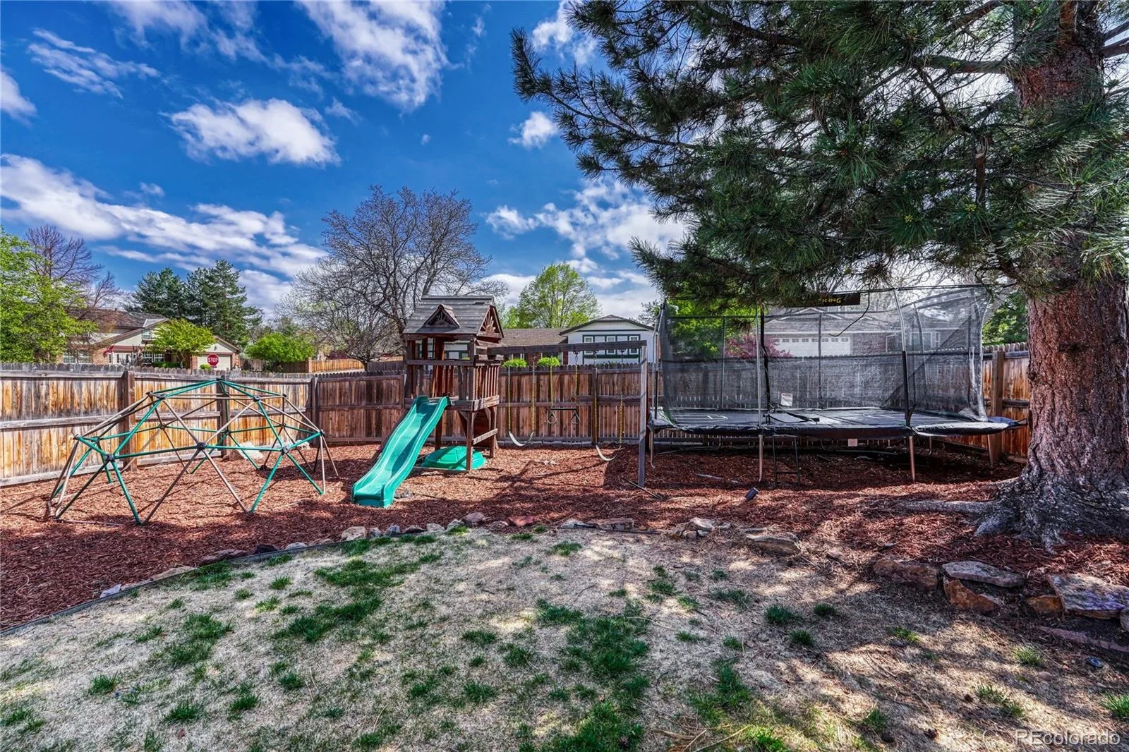 7325 W Clifton Avenue Littleton CO 80128 | MLS #REC7566294 07152026082855 1600 8