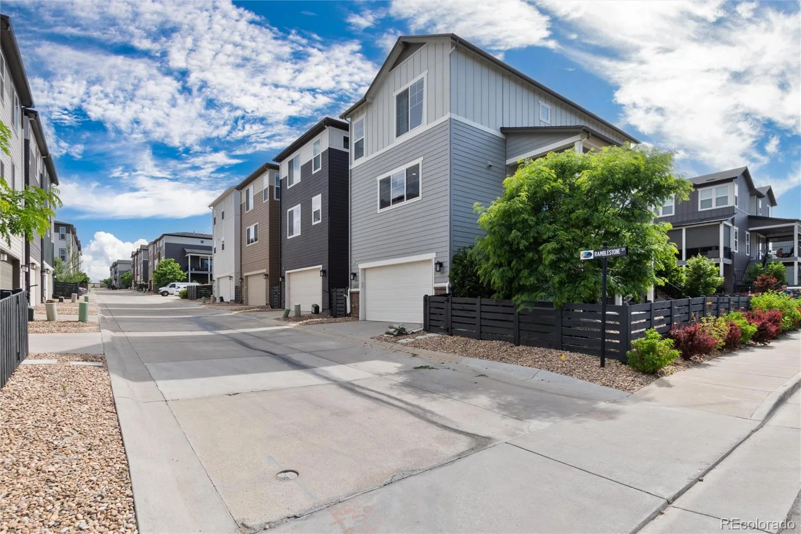 8945 Ramblestone Street Highlands Ranch CO 80129 MLS #REC7569249 06202026223915 1600 44